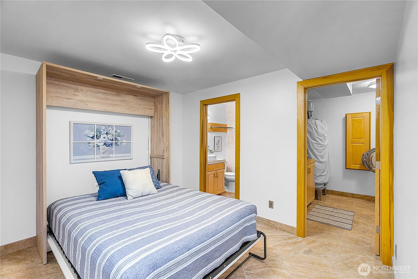 3643 Beach Drive Property Photo 27