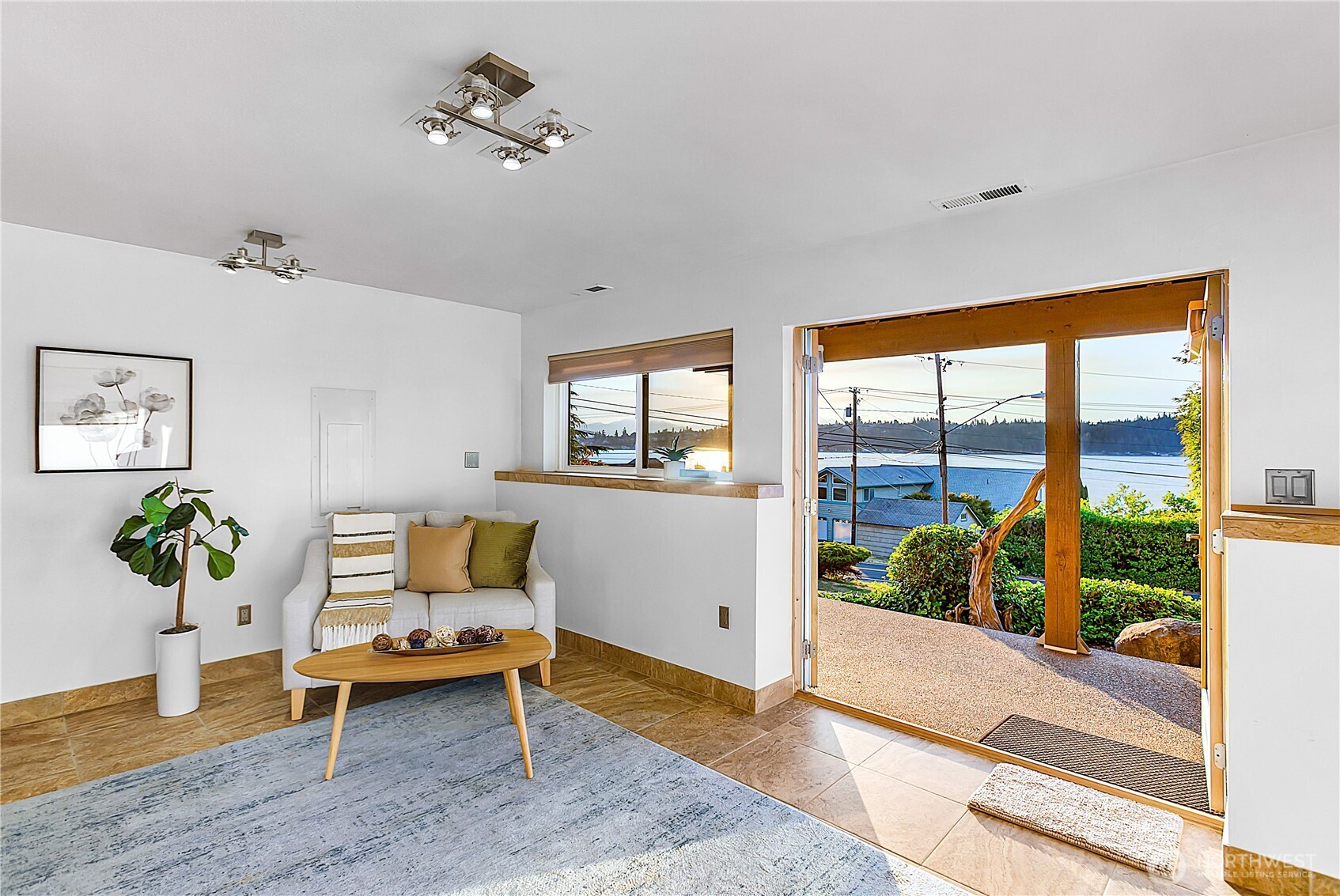 3643 Beach Drive Property Photo 30