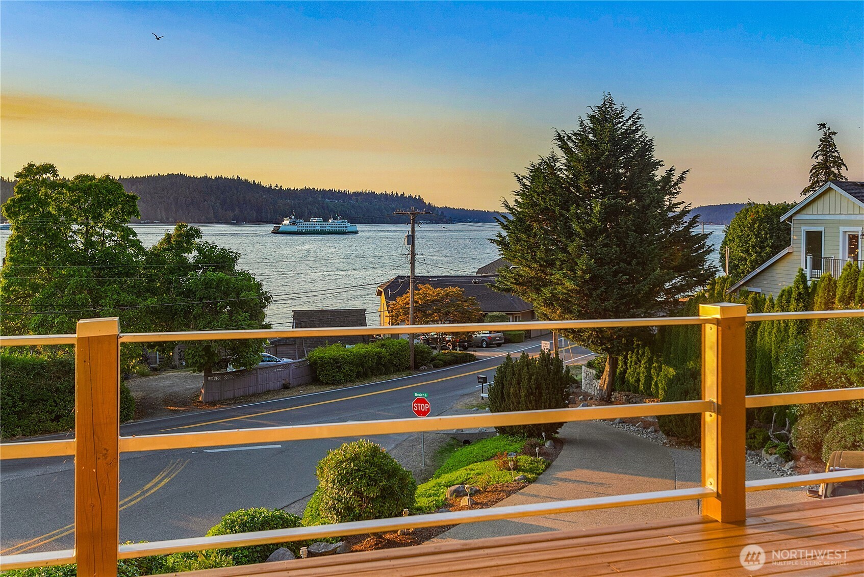 3643 Beach Drive Property Photo 35