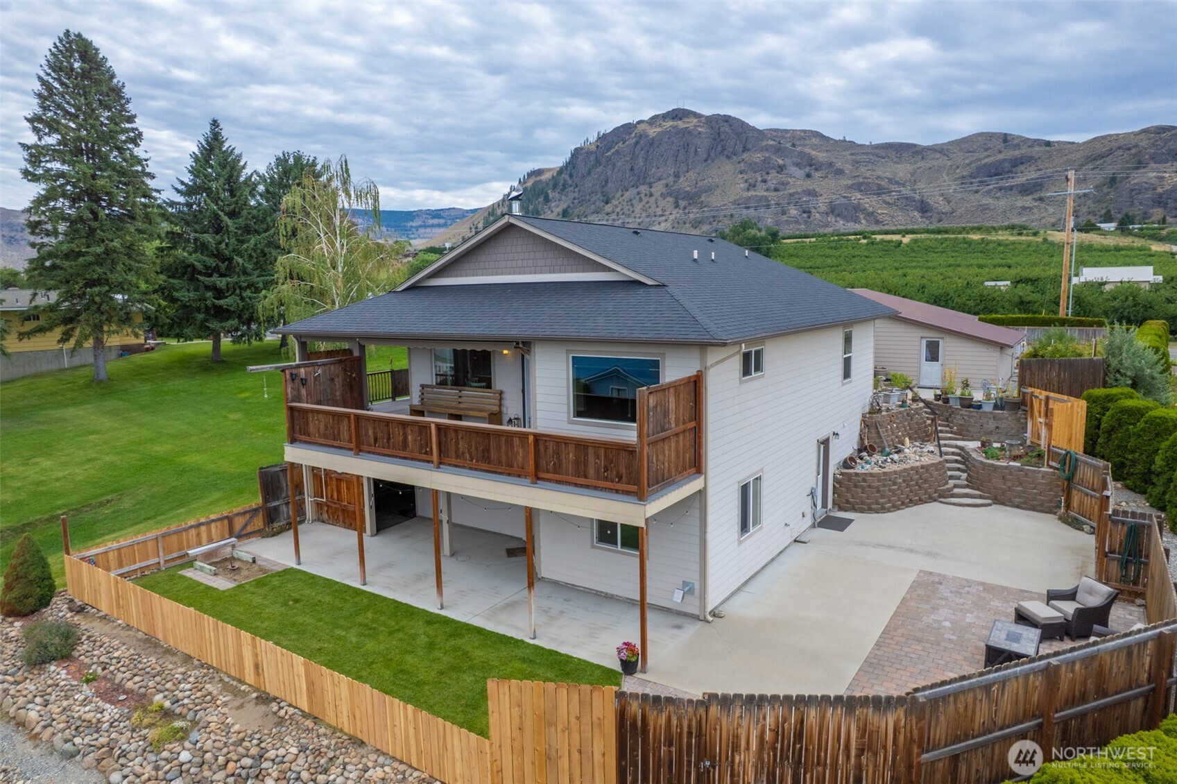 65 Eastlake Road B Property Photo 3