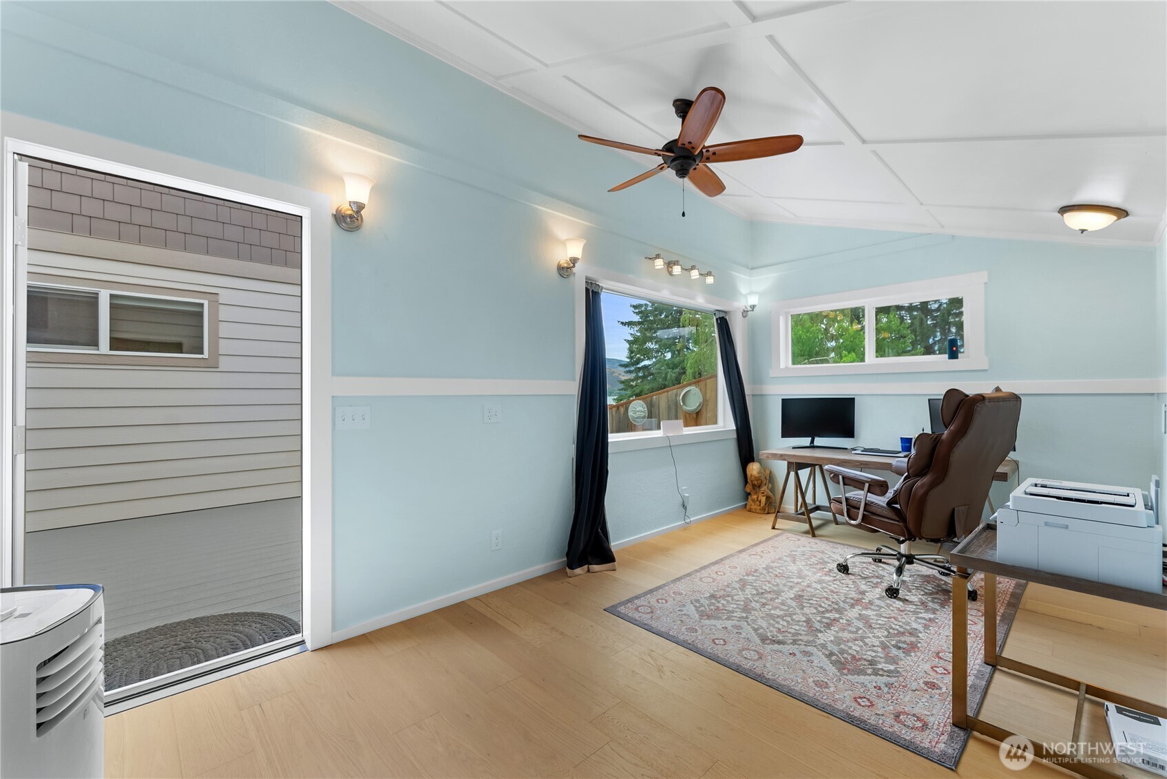 65 Eastlake Road B Property Photo 23