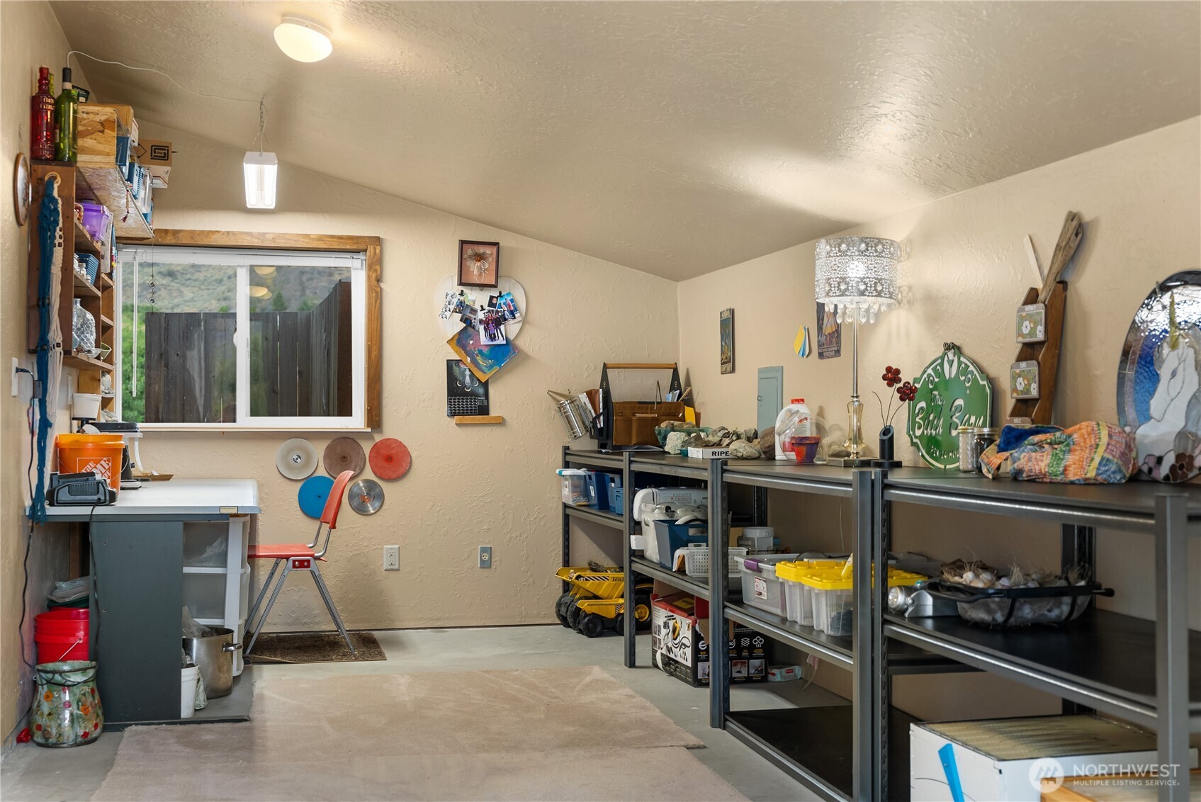 65 Eastlake Road B Property Photo 38