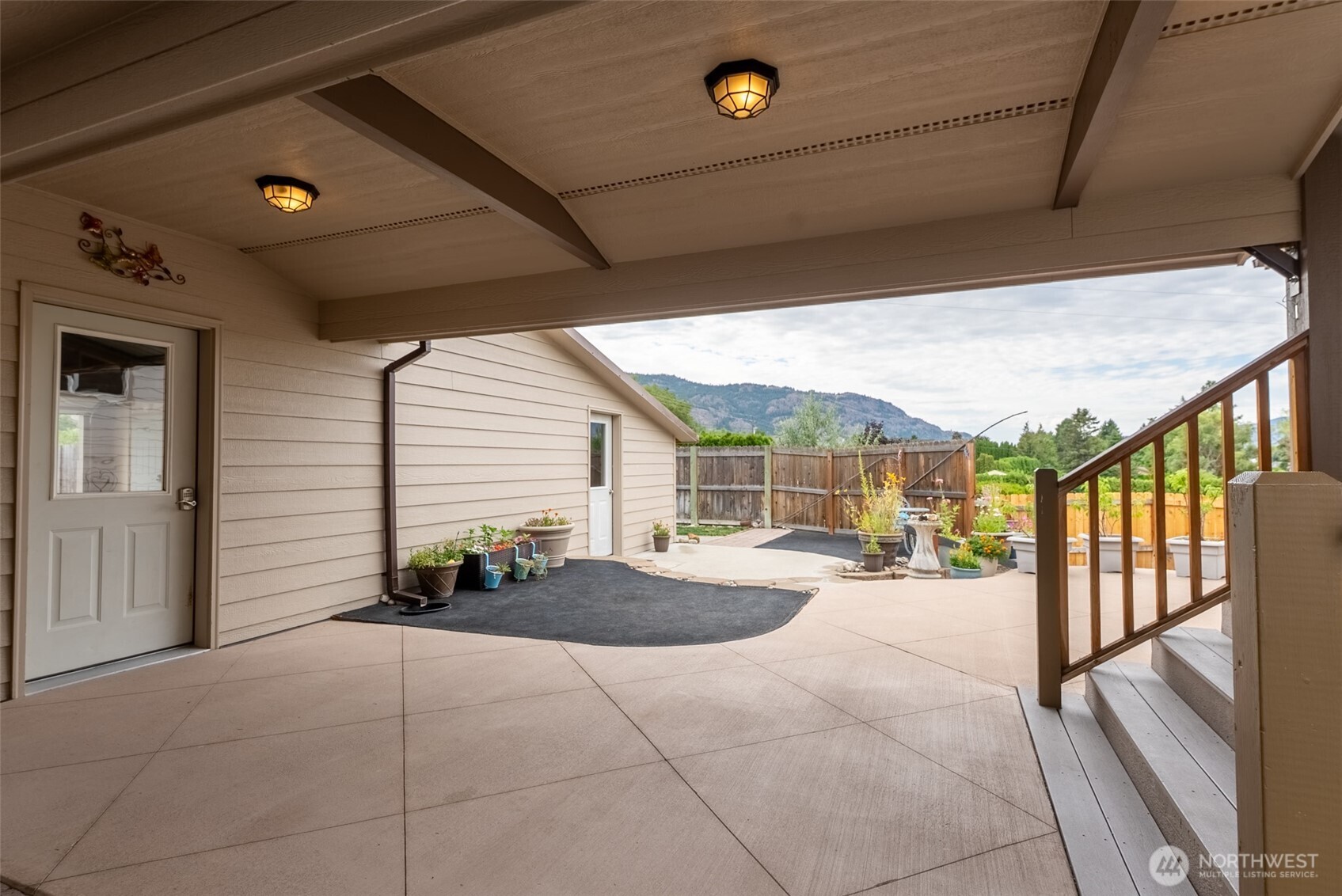 65 Eastlake Road B Property Photo 39