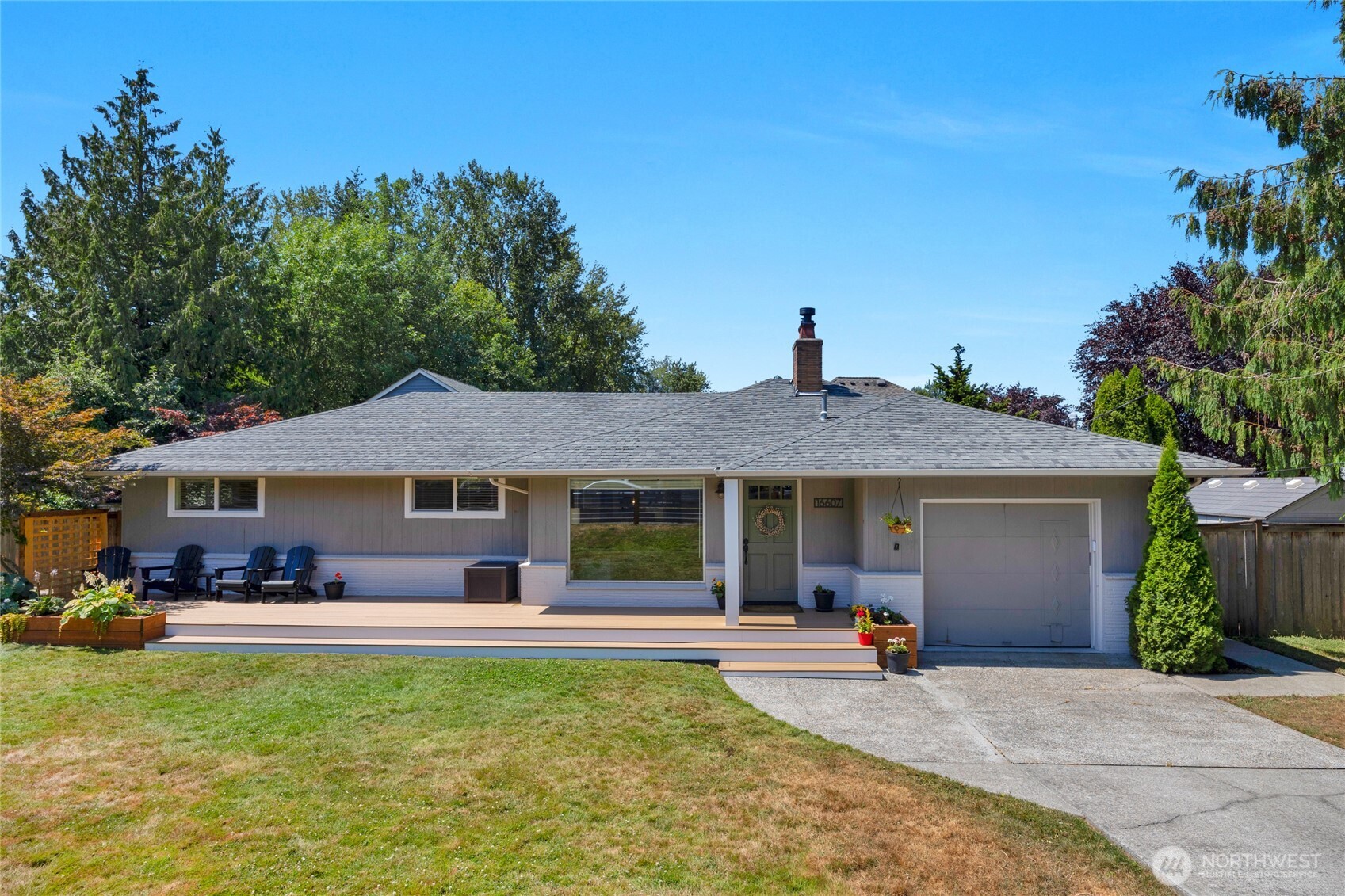 16607 72nd Avenue Property Photo 1