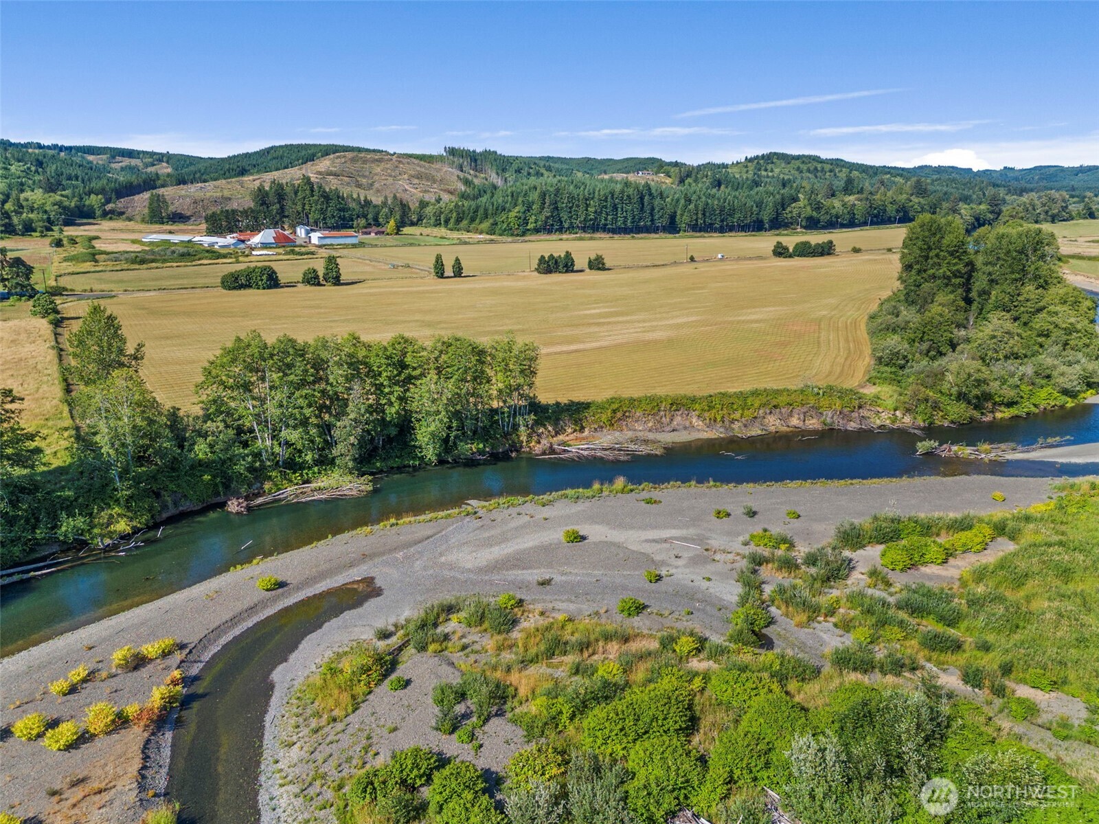 627 Wynoochee Valley Road Property Photo 1
