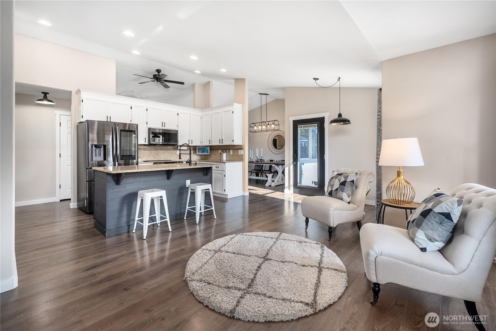 215 Orting Avenue Property Photo 7