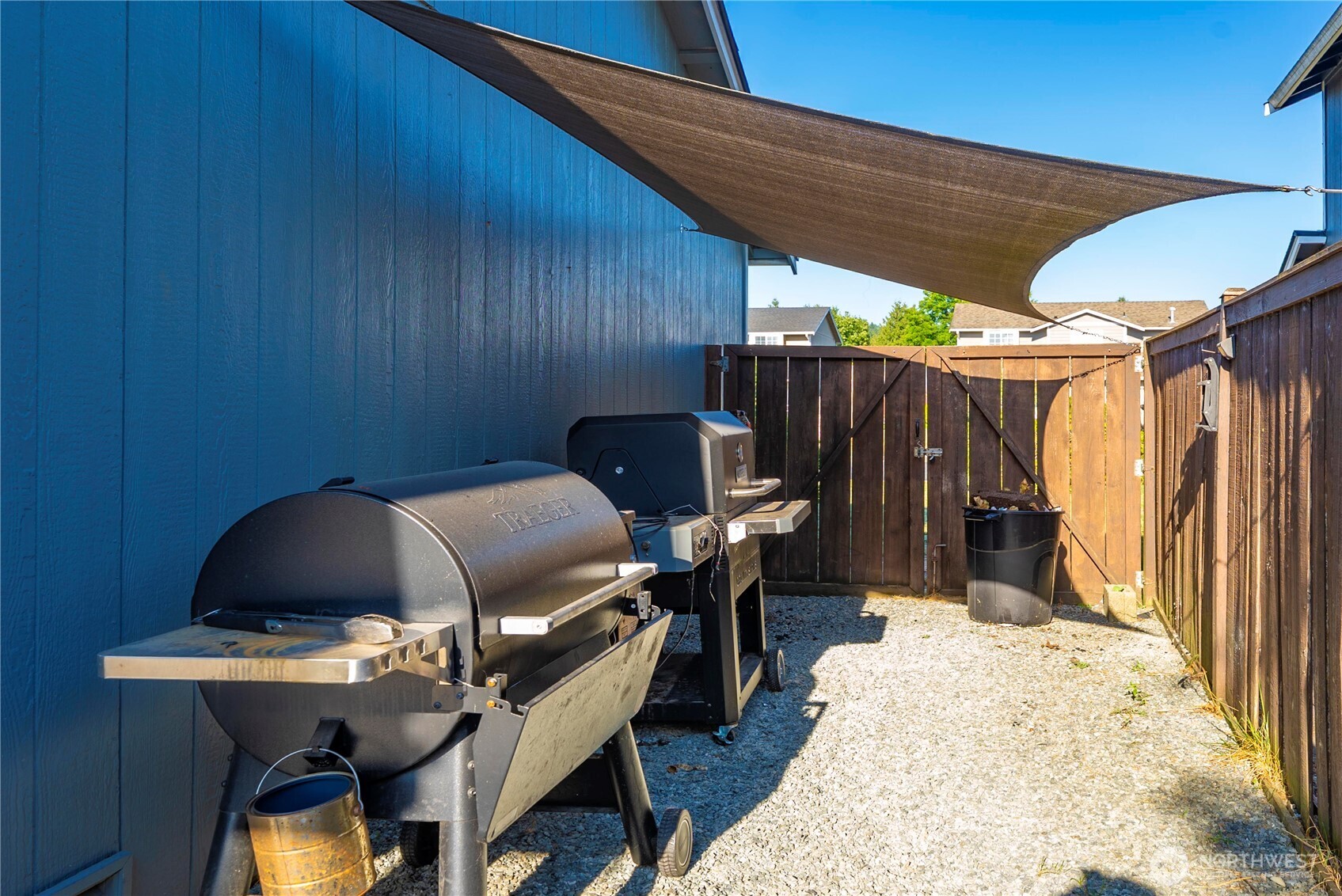 215 Orting Avenue Property Photo 13