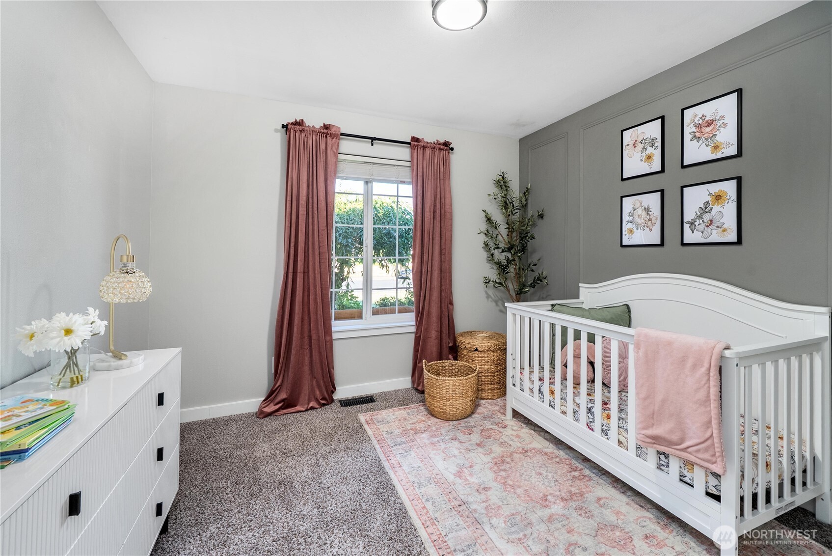 215 Orting Avenue Property Photo 17