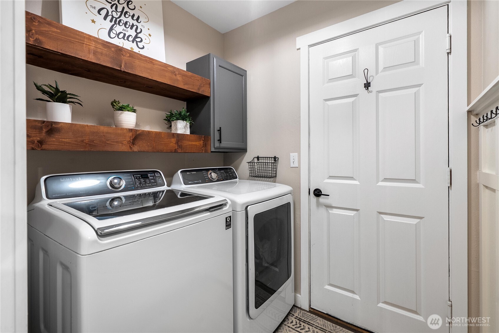 215 Orting Avenue Property Photo 22