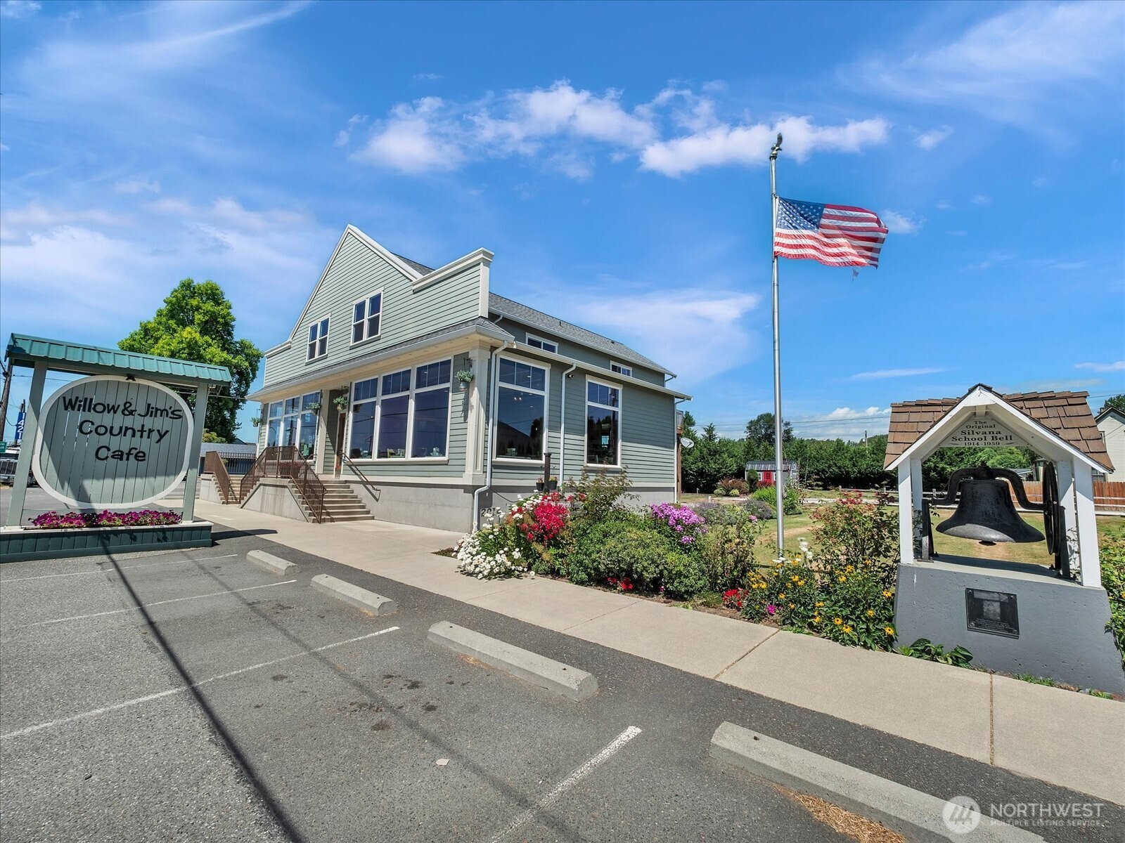 1421 Pioneer Highway Property Photo 1