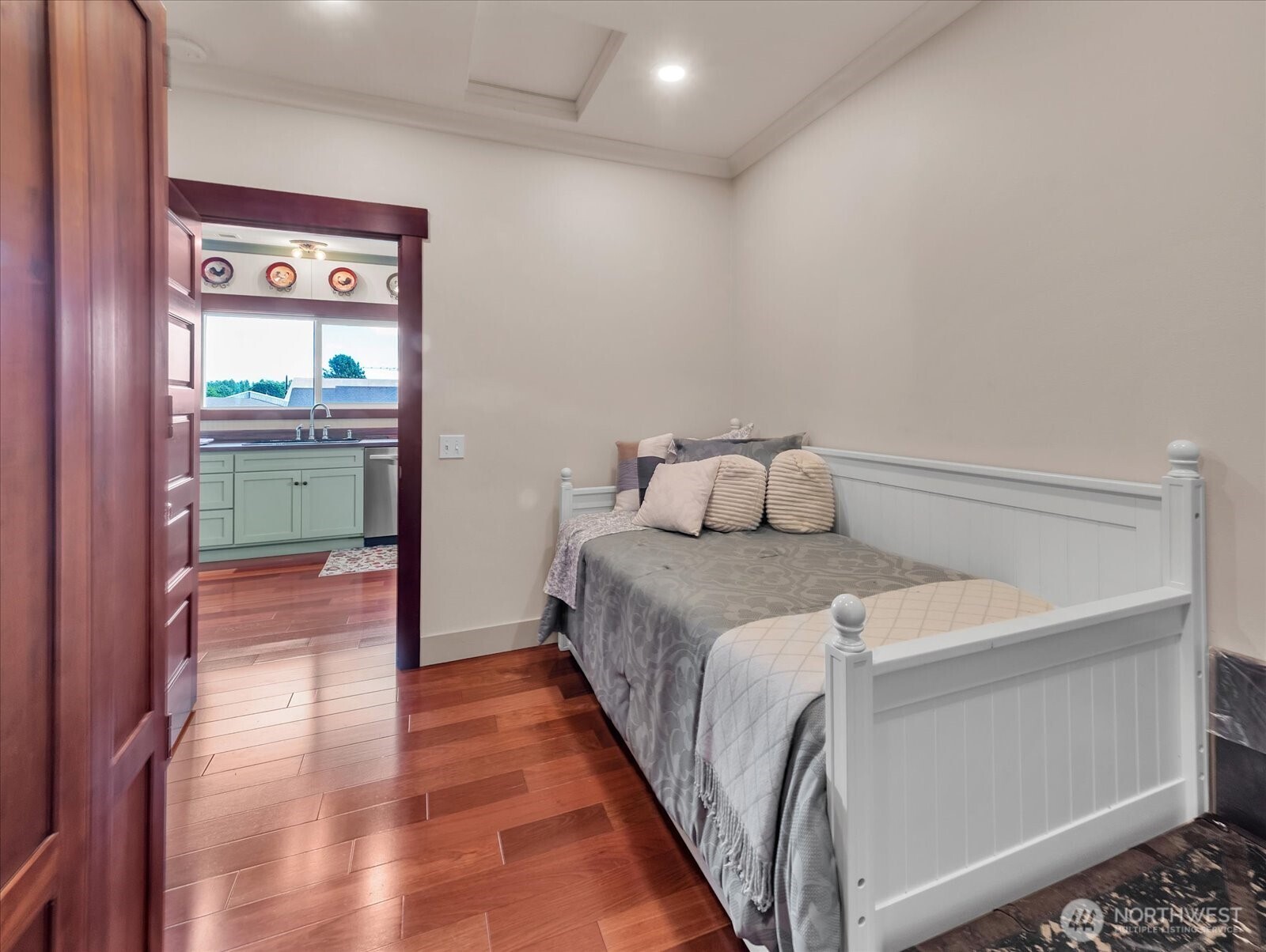 1421 Pioneer Highway Property Photo 32