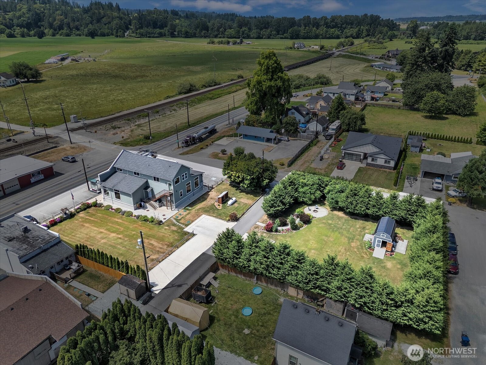 1421 Pioneer Highway Property Photo 34