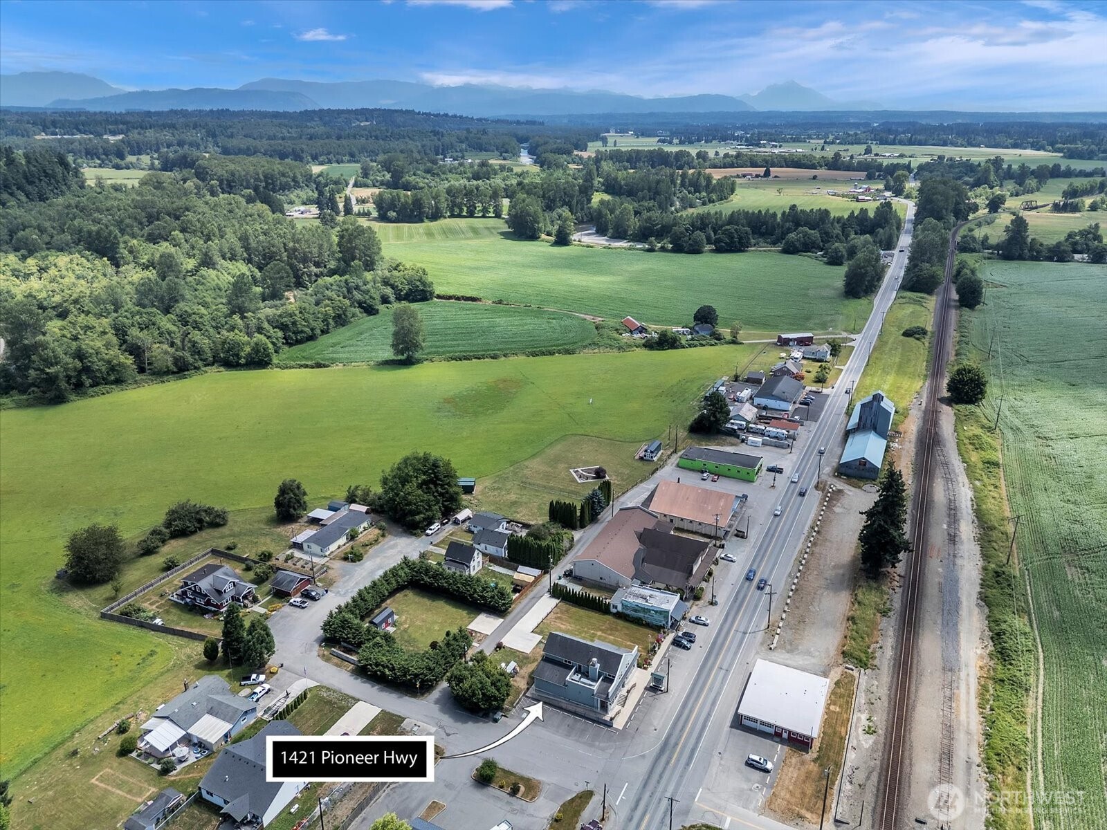 1421 Pioneer Highway Property Photo 40