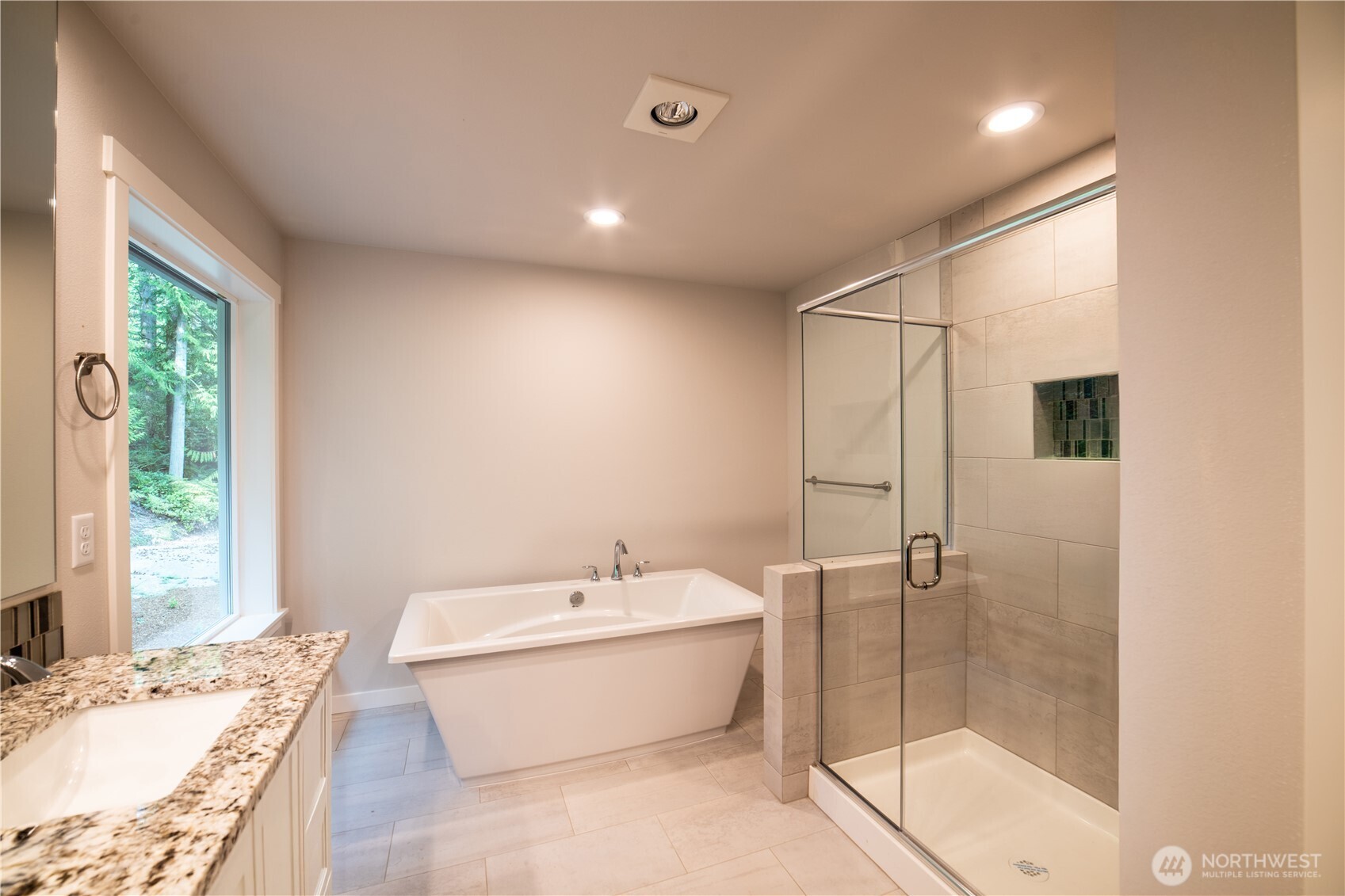 6981 Lakewood Park Lane Property Photo 12