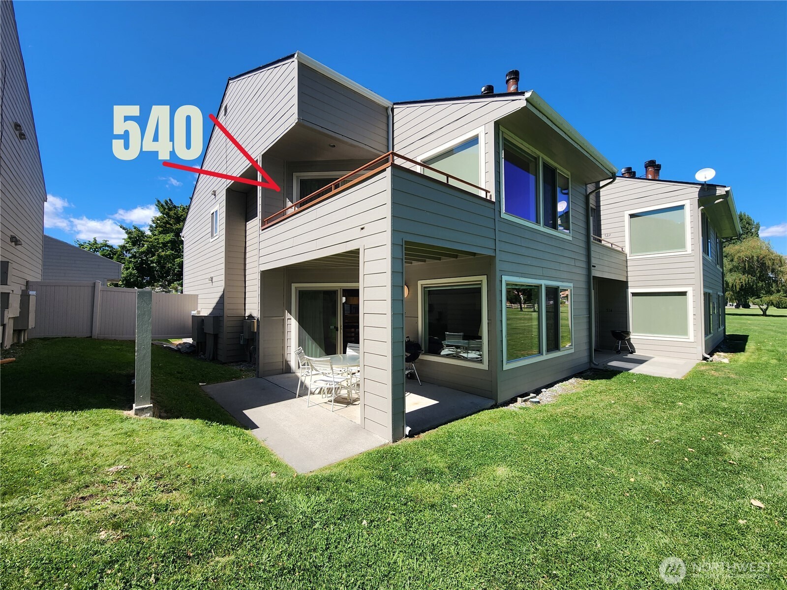 1 Beach 540-o Property Photo 4