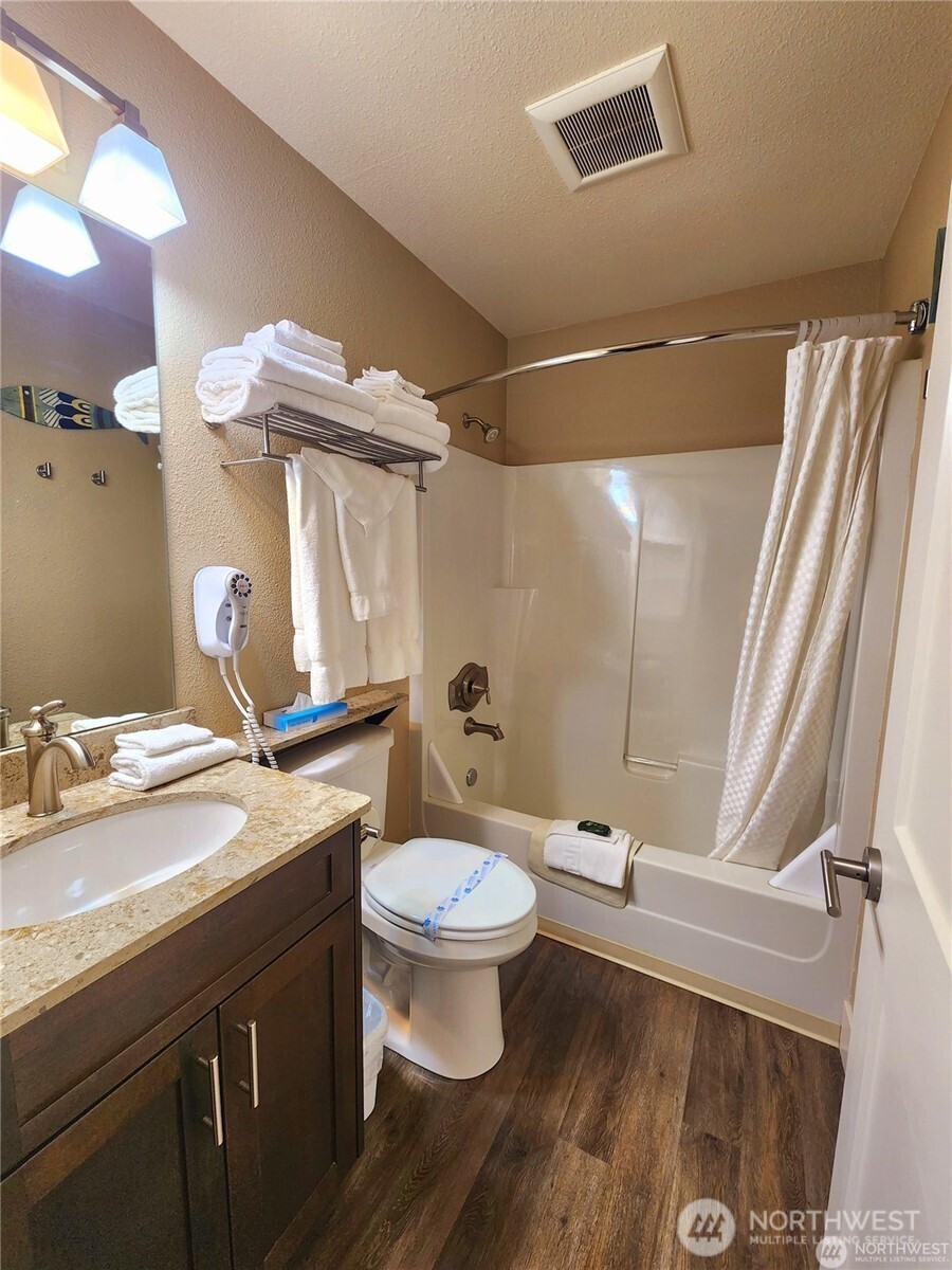 1 Beach 540-o Property Photo 11