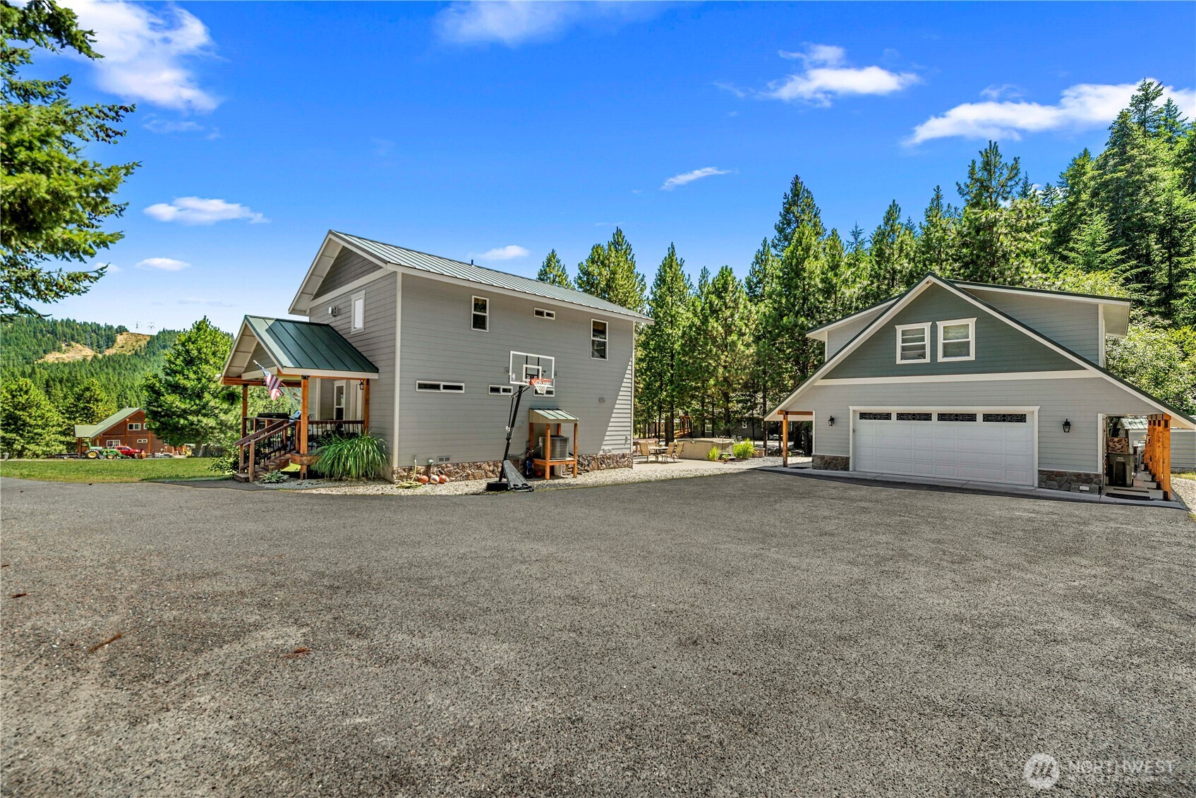 17558 River Road Property Photo 28