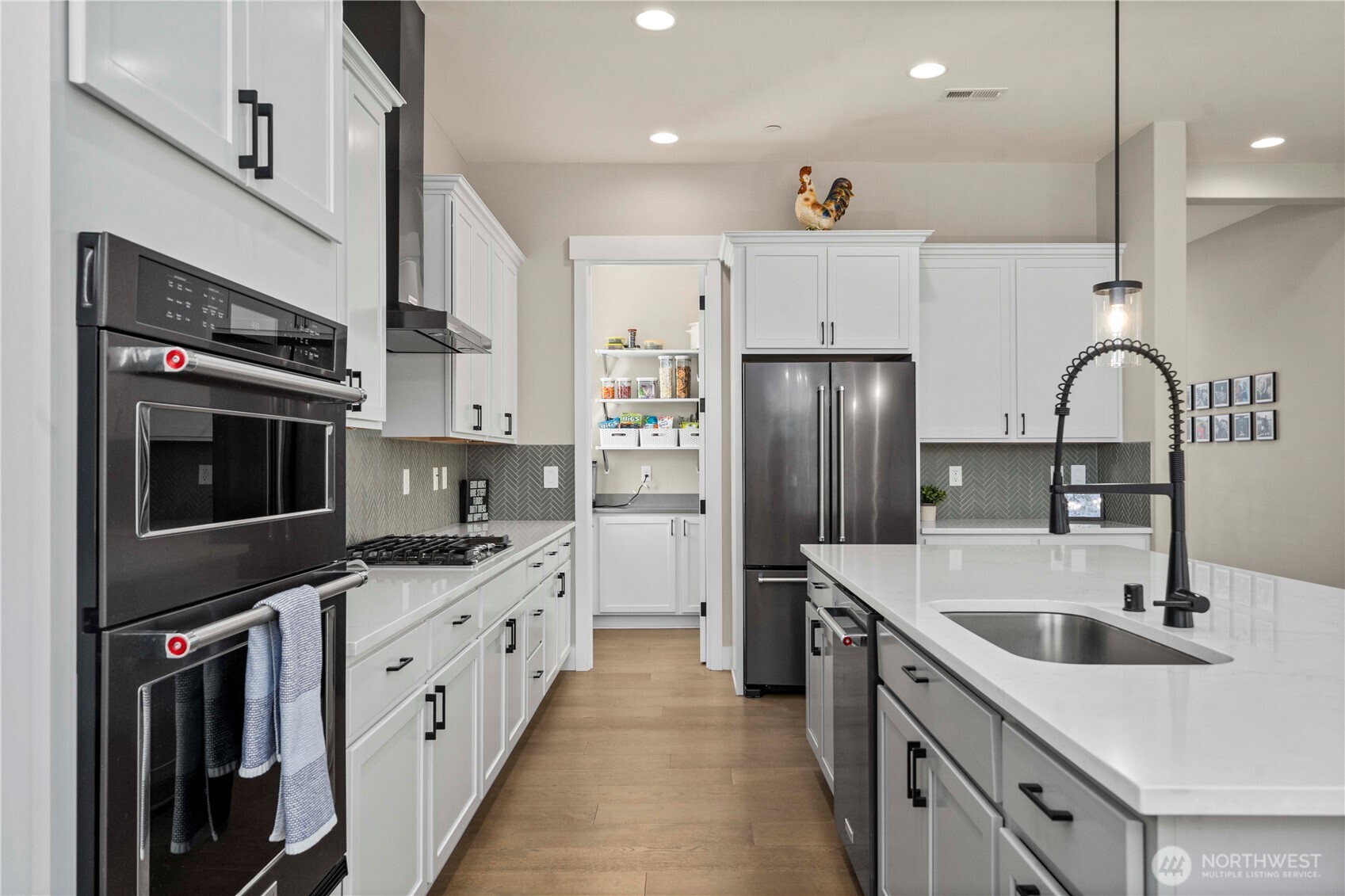 3846 95th Avenue Property Photo 14