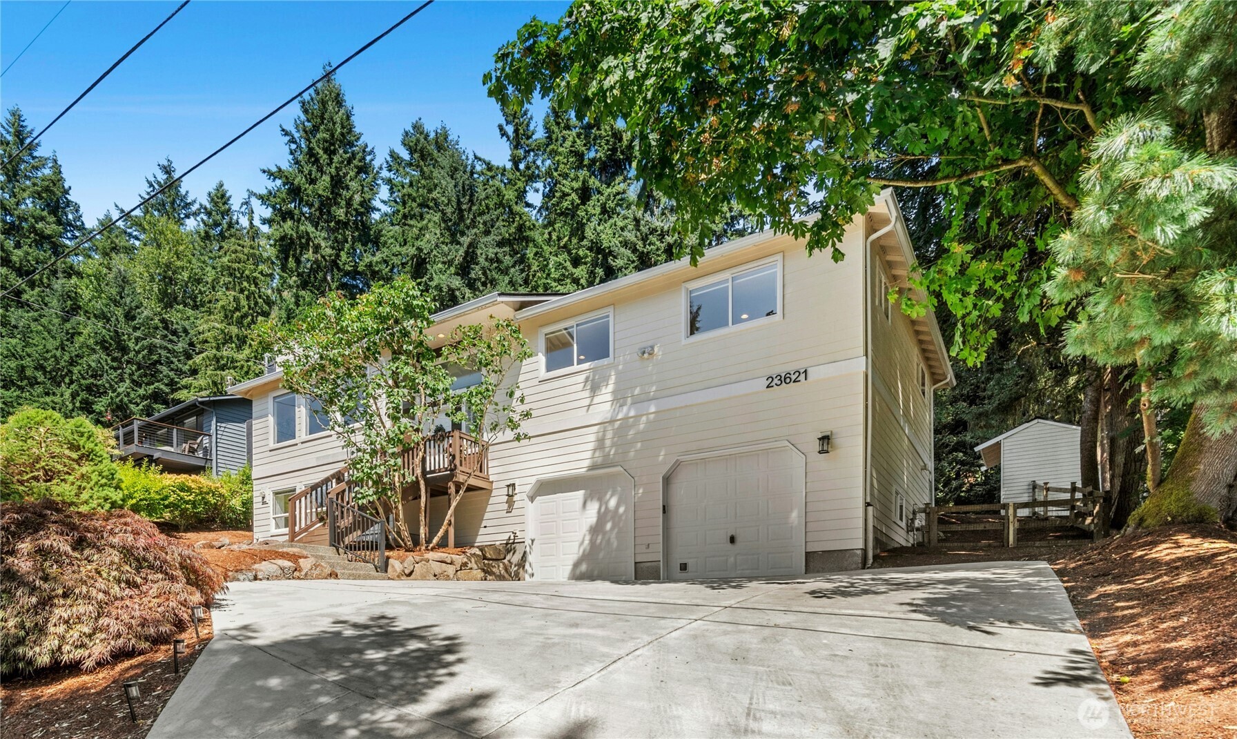 23621 7th Avenue Property Photo 1