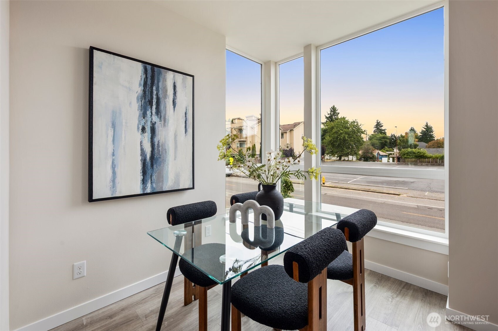 9235 B 16th Avenue Property Photo 6