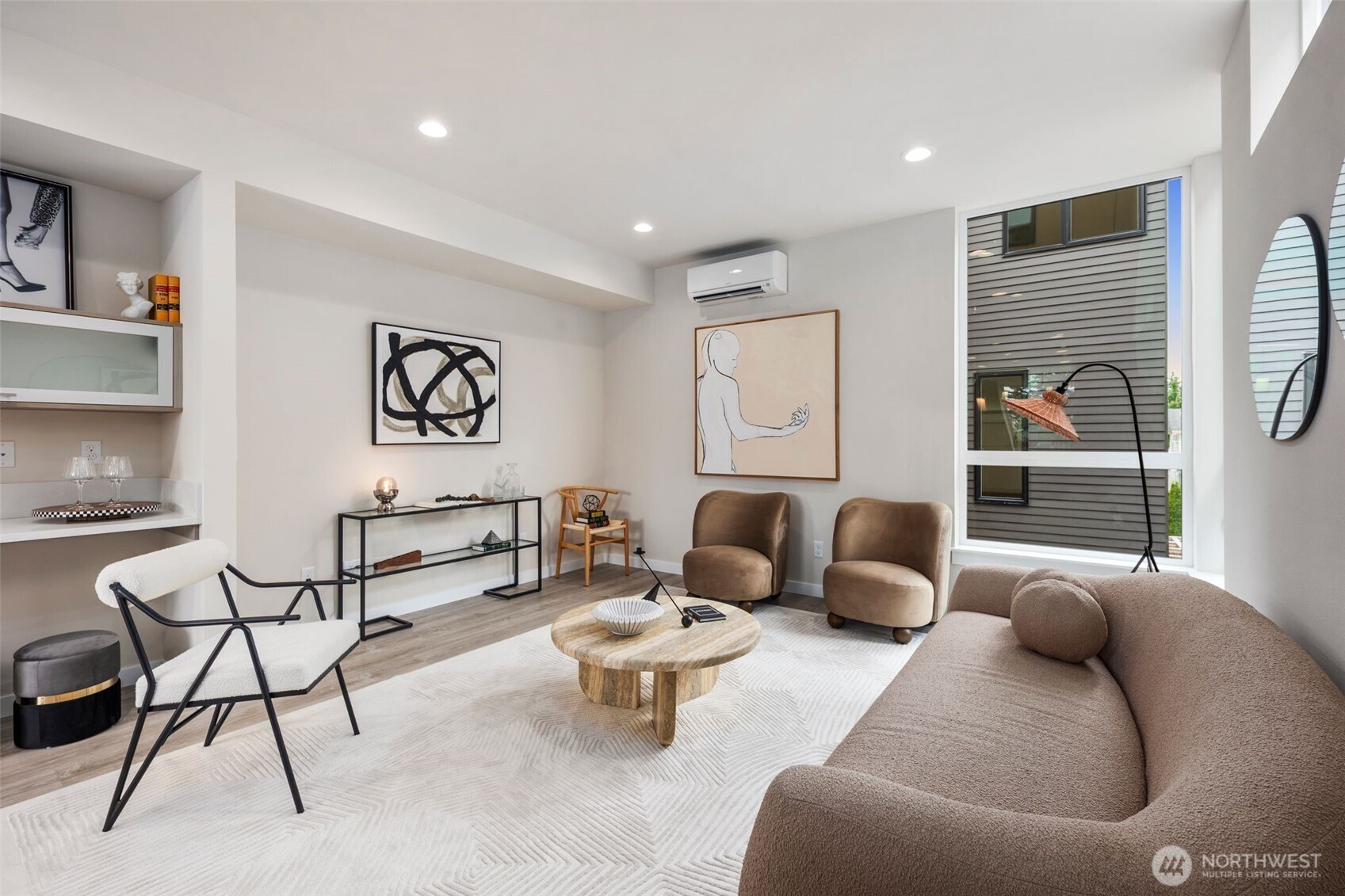 9235 B 16th Avenue Property Photo 7