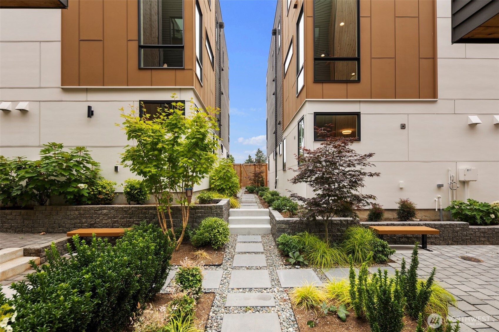 9235 B 16th Avenue Property Photo 22