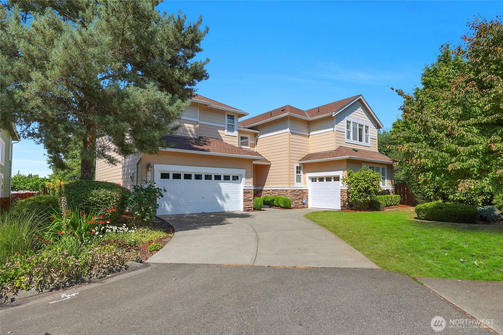 7019 135th Street Property Photo 3