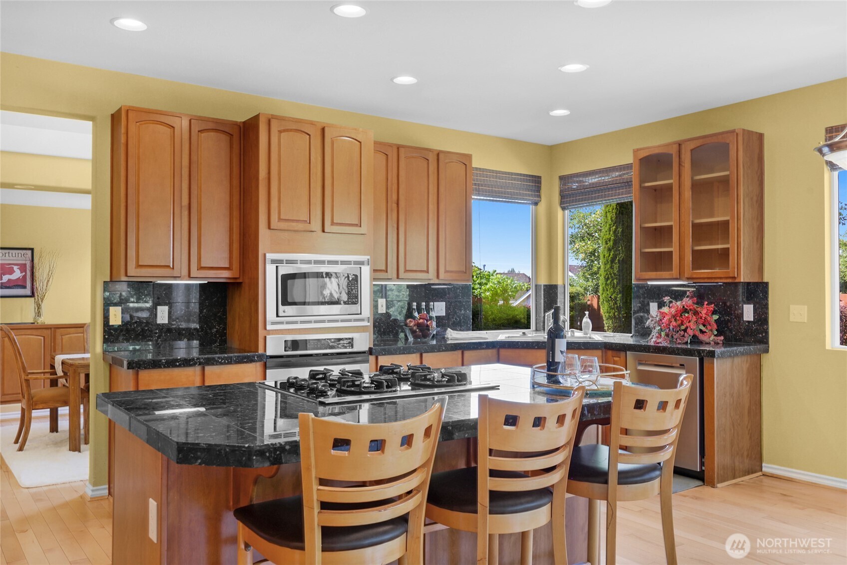 7019 135th Street Property Photo 6