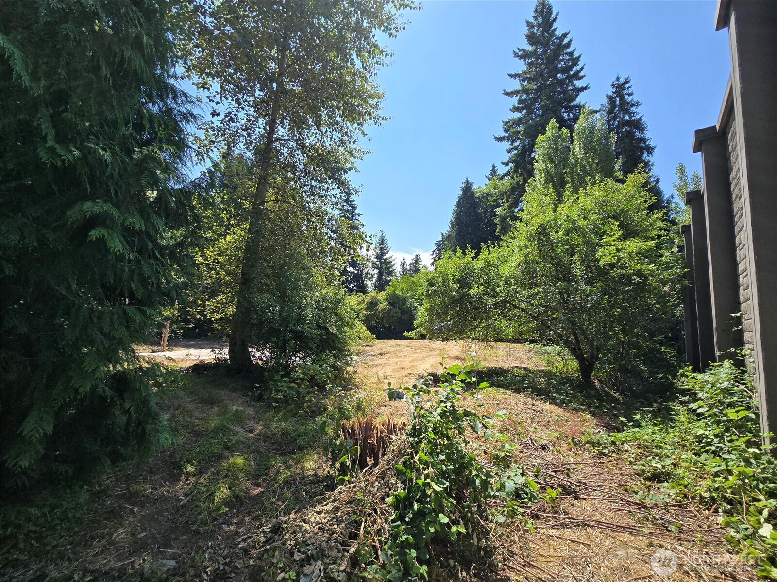 10433 Slater Avenue Property Photo 9