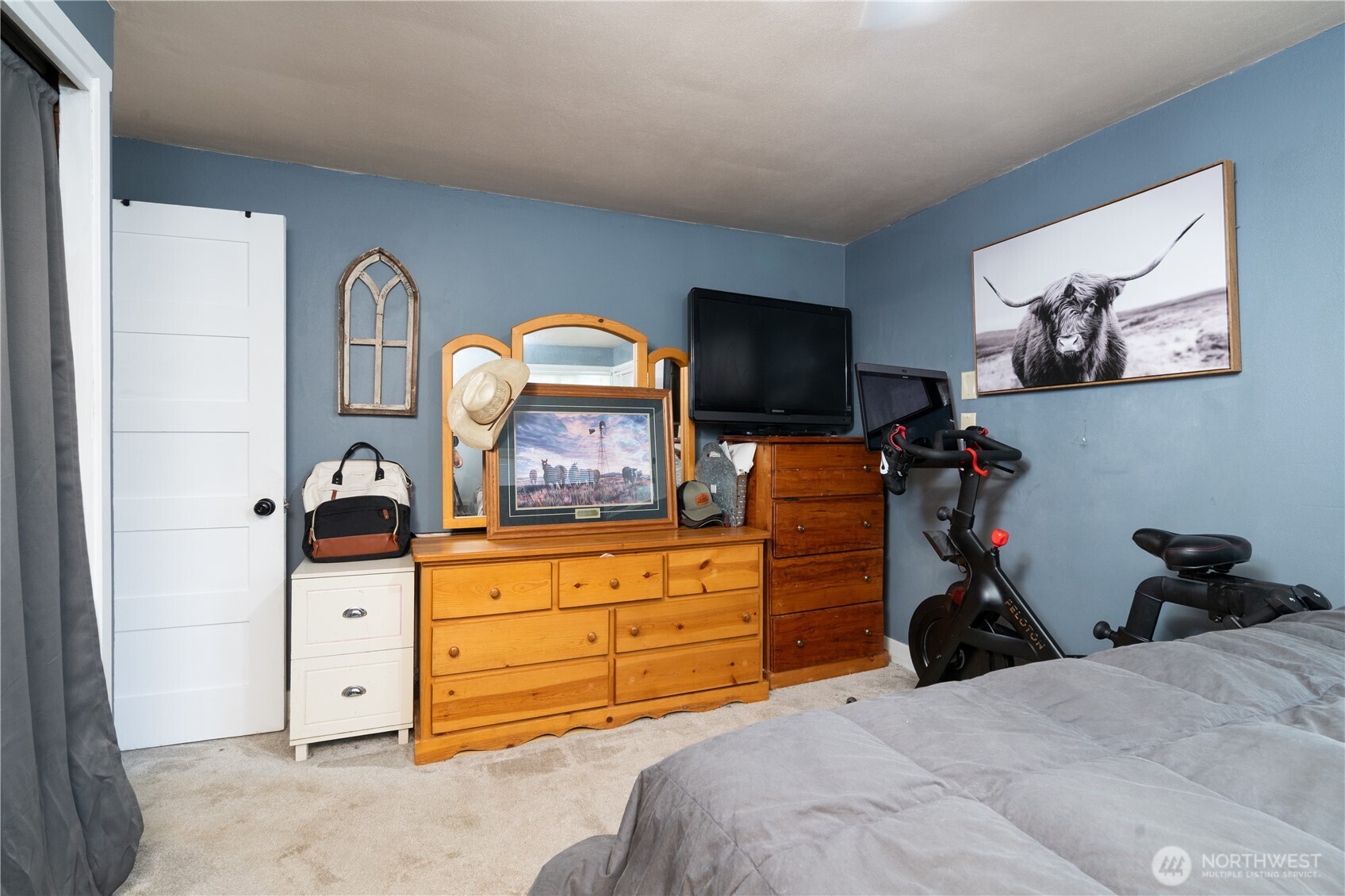 16027 W Division Street Property Photo 10