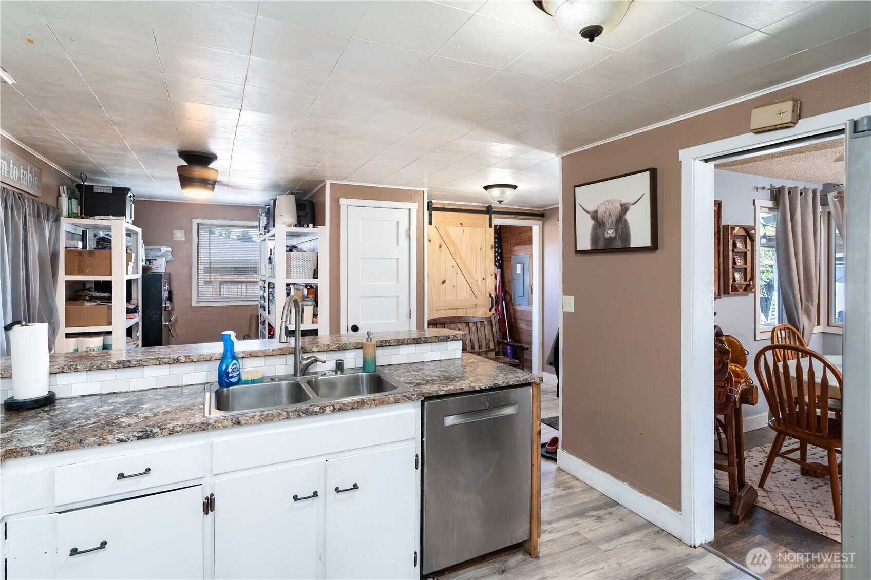 16027 W Division Street Property Photo 13