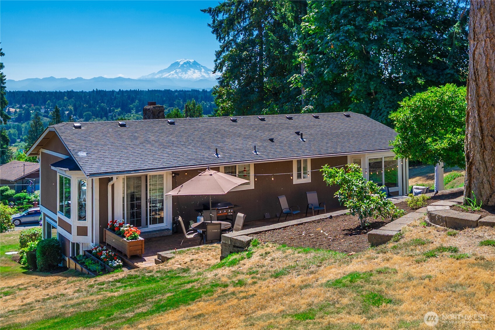 124 66th Avenue Property Photo 1