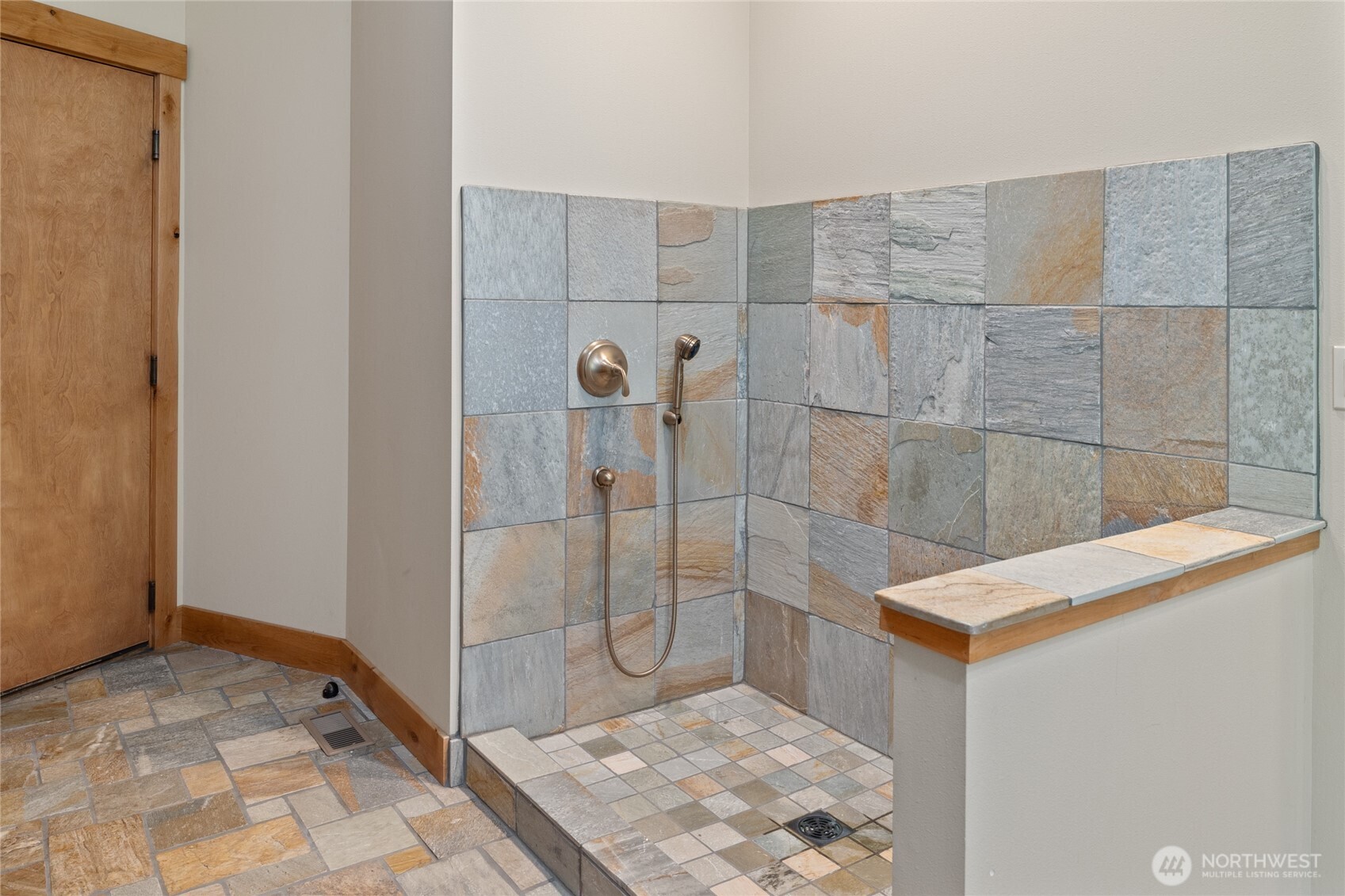 1531 Larkspur Loop Property Photo 14