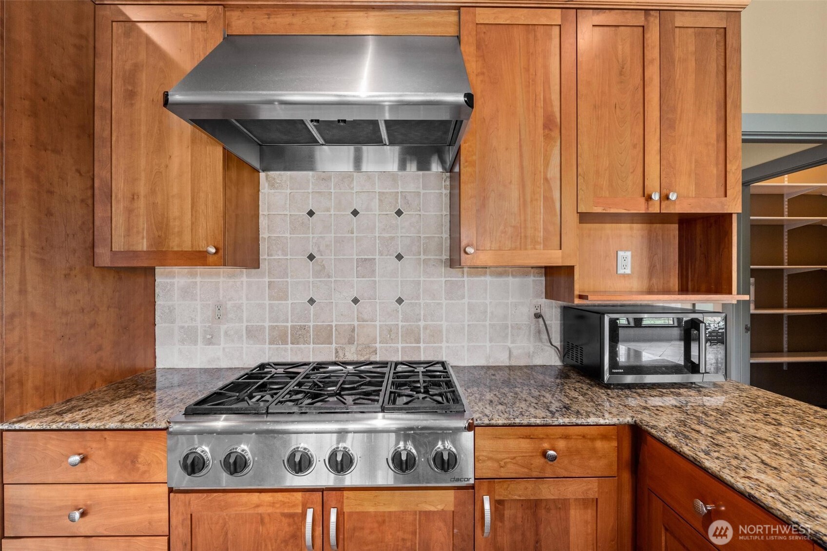 1900 Tamarack Street Property Photo 10