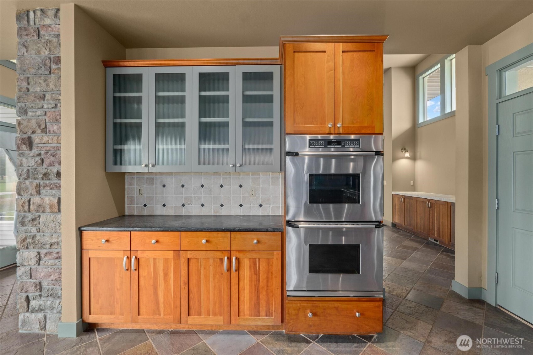 1900 Tamarack Street Property Photo 11