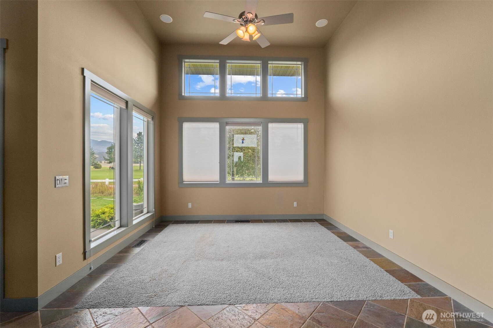 1900 Tamarack Street Property Photo 19