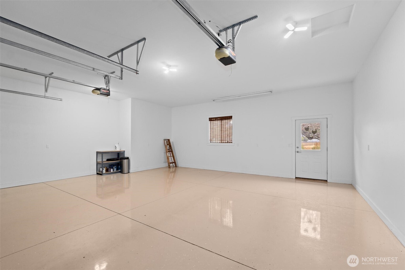 1900 Tamarack Street Property Photo 38