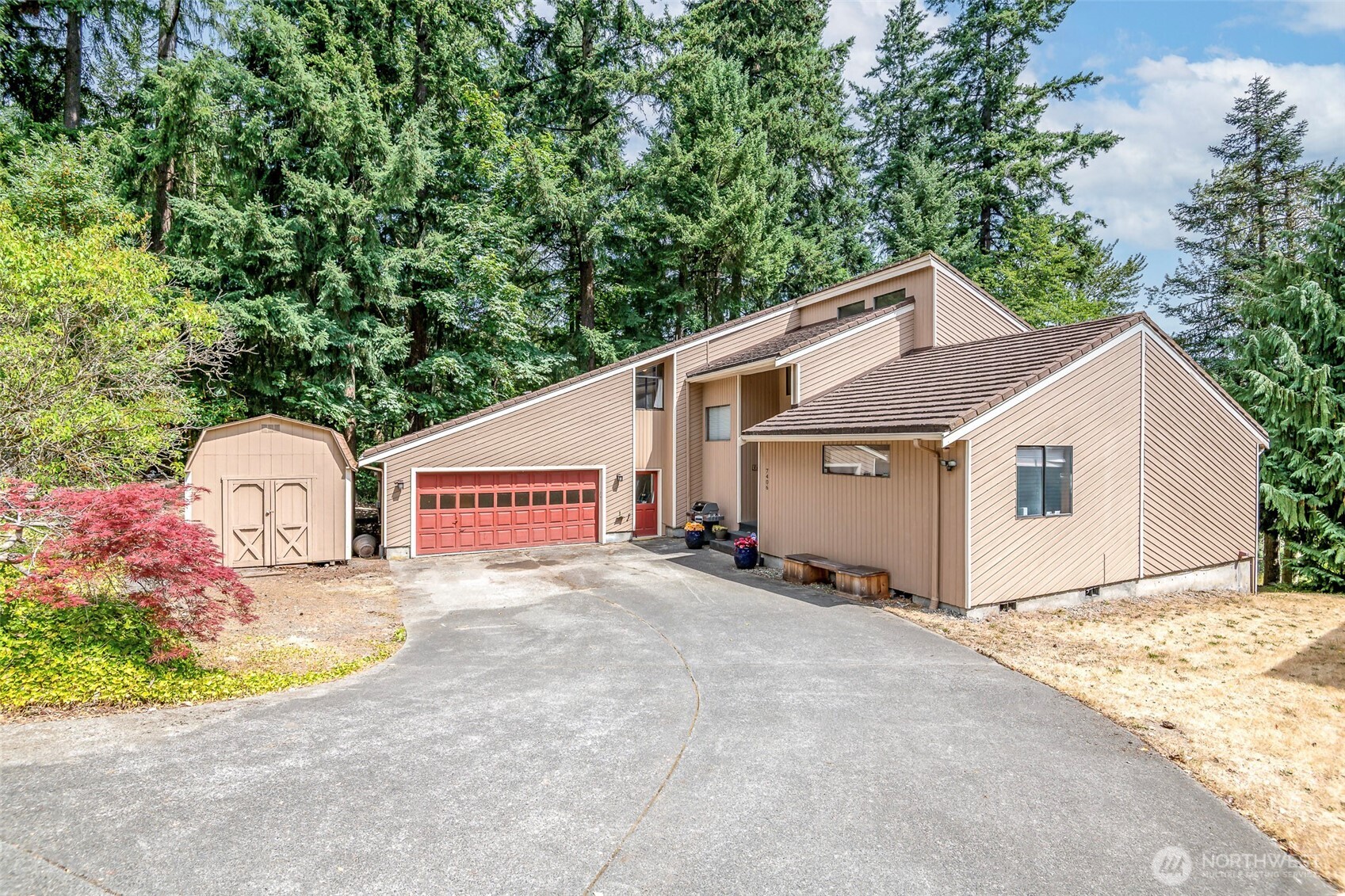 7406 182nd Avenue Property Photo 1