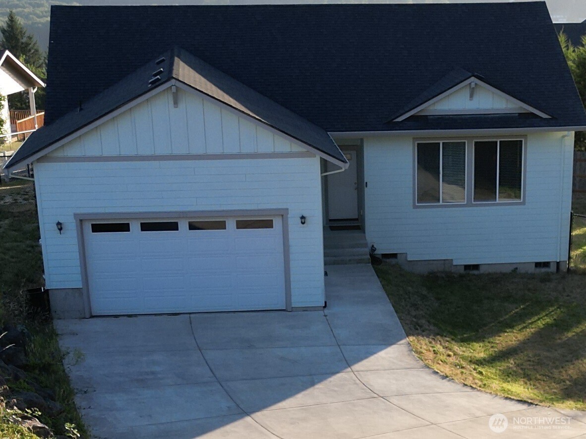 499 Waters Watch Road Property Photo 1