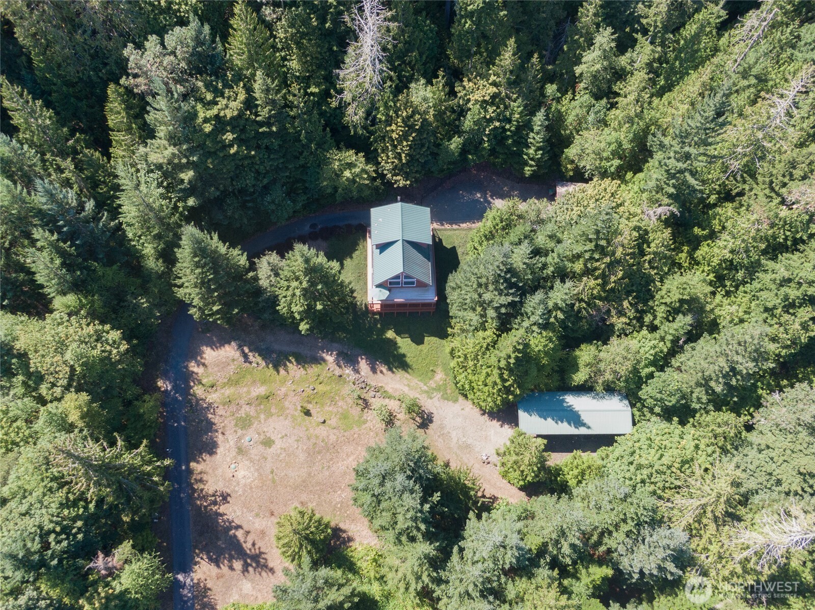 304698 Highway 101 Property Photo 2