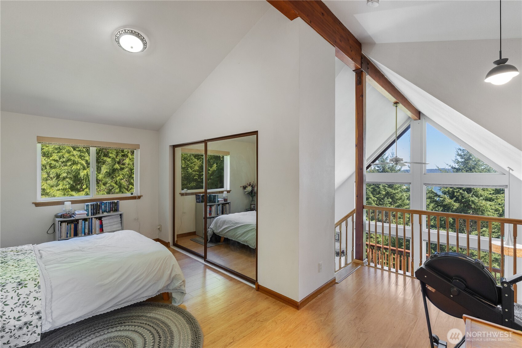 304698 Highway 101 Property Photo 20