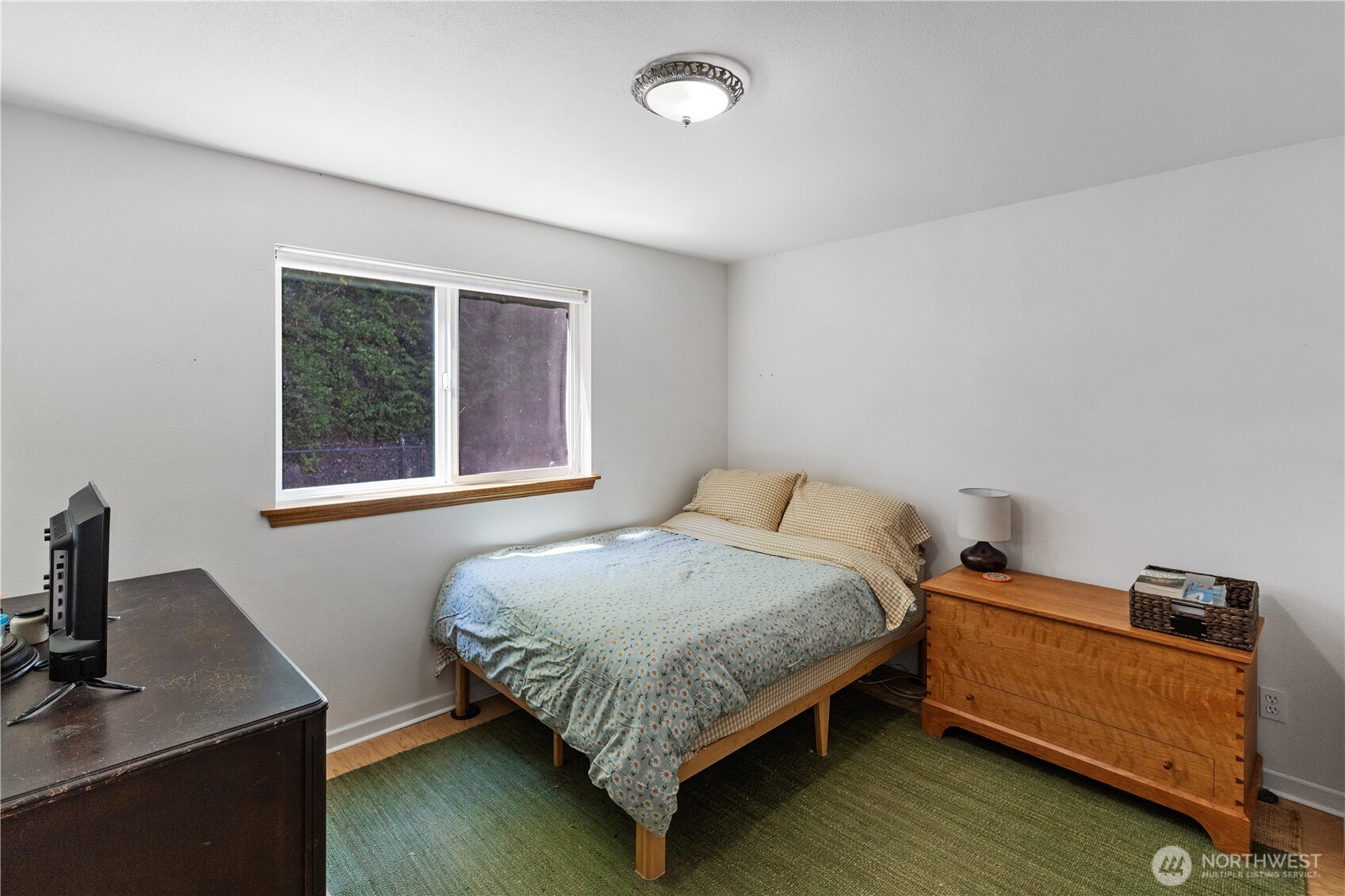 304698 Highway 101 Property Photo 22