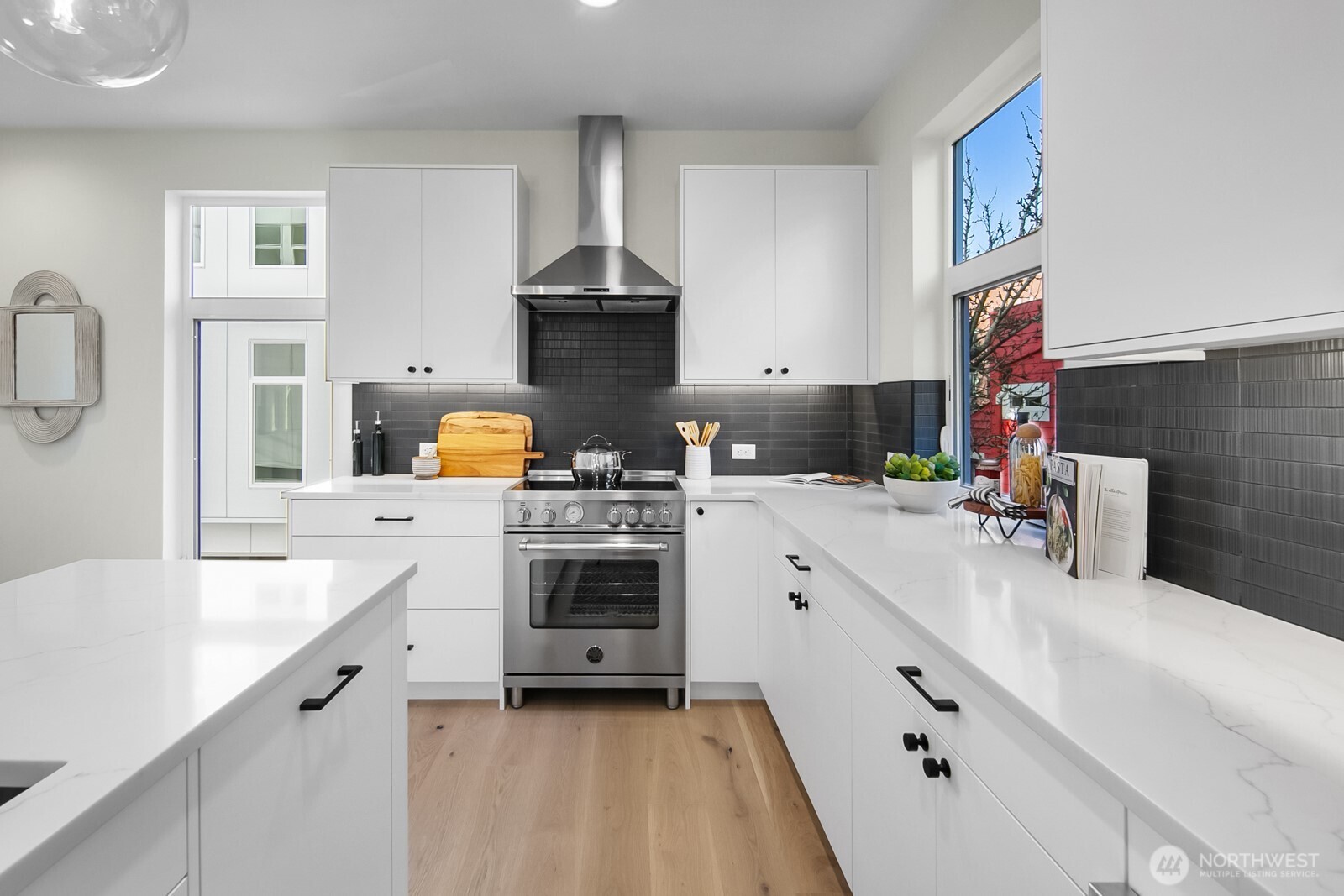 505 11th Avenue Property Photo 13