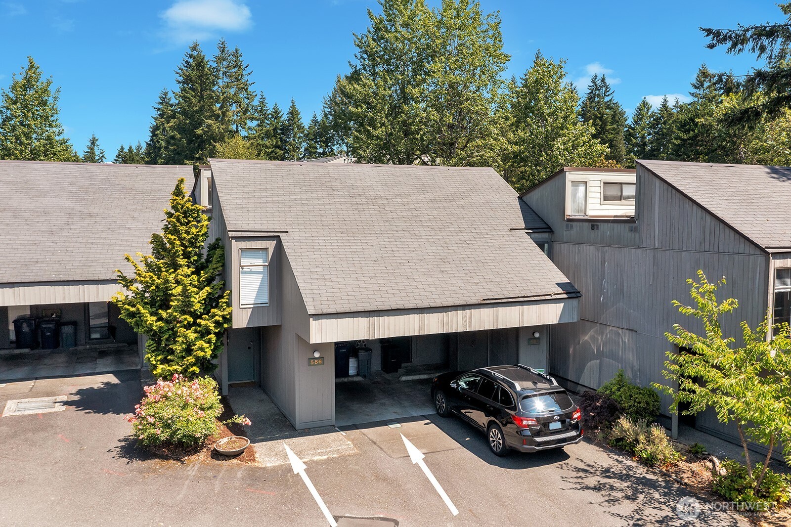 13896 Ne 66th Street 586 Property Photo 2