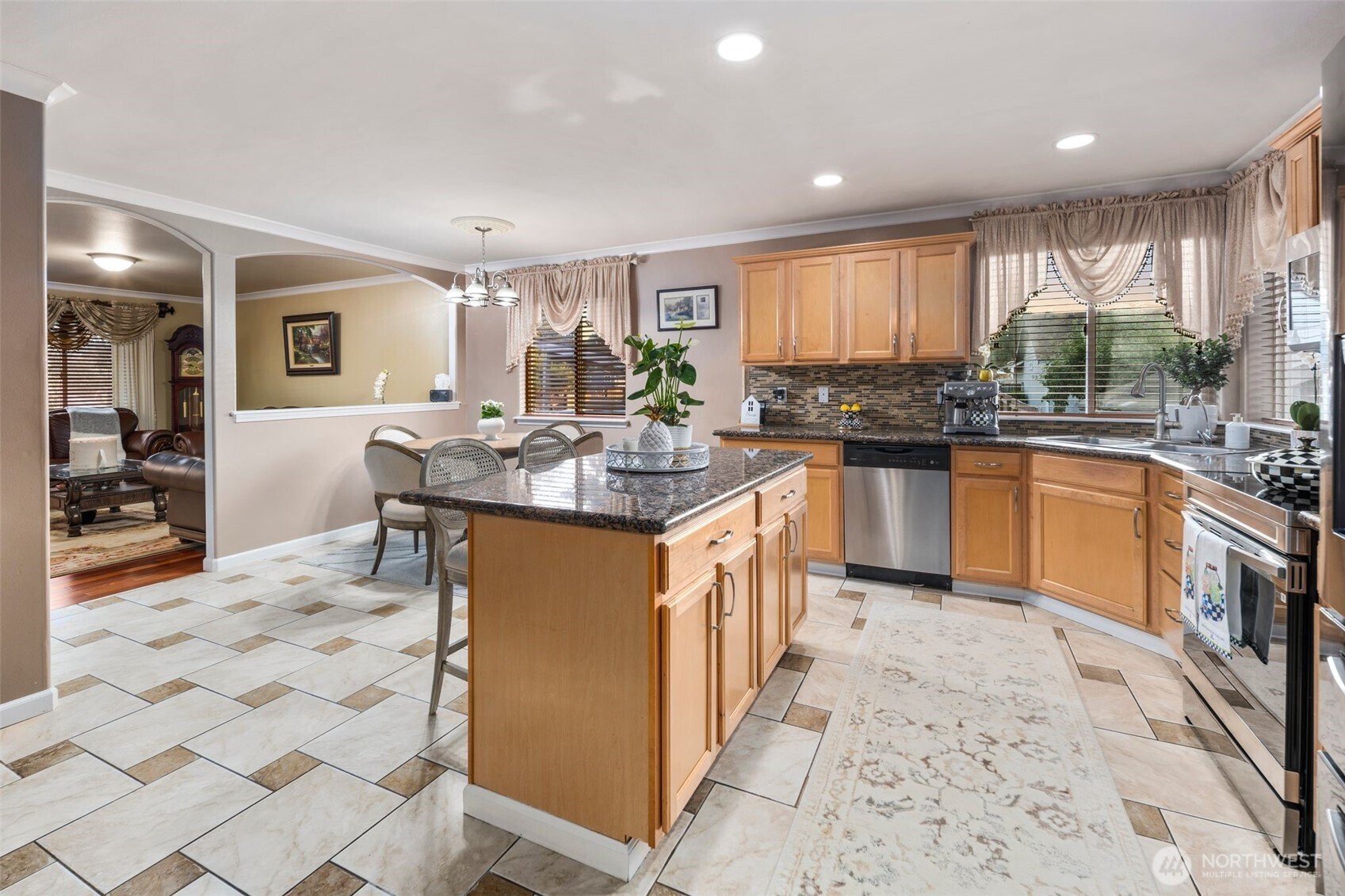 1111 102nd Street Property Photo 6