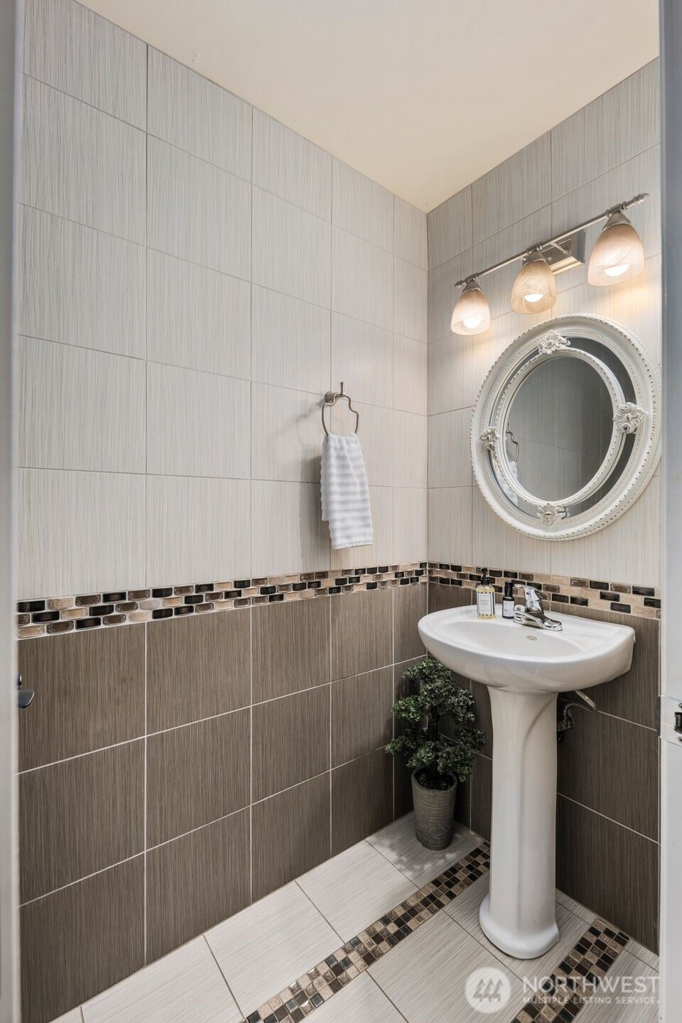 1111 102nd Street Property Photo 9