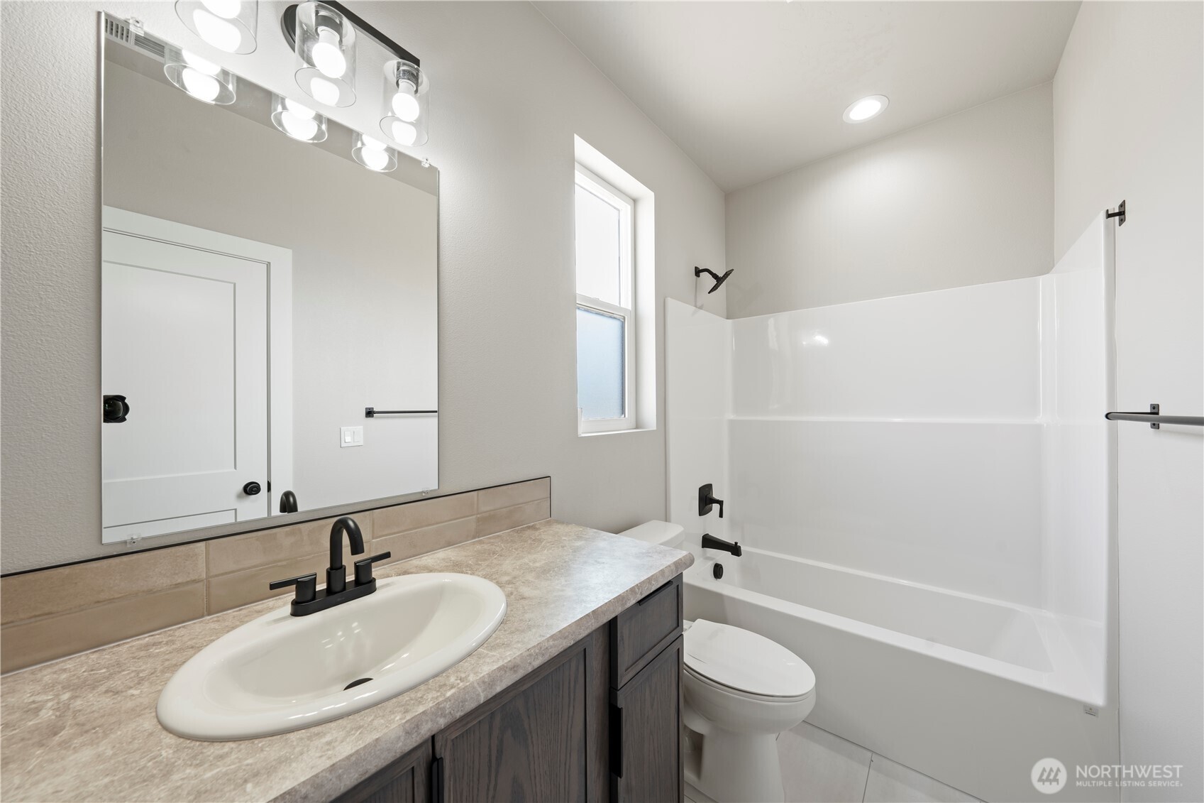 706 O Street Property Photo 23