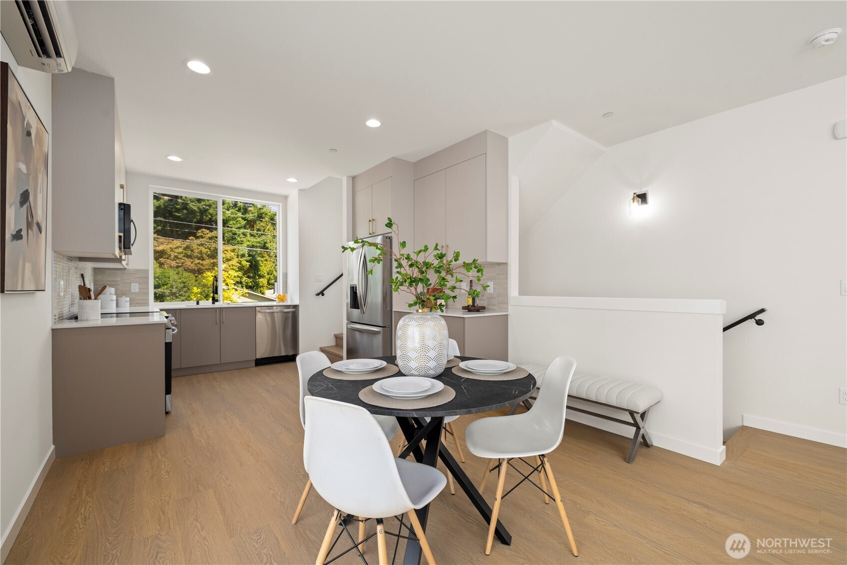 1911 A N 120th Street Property Photo 11