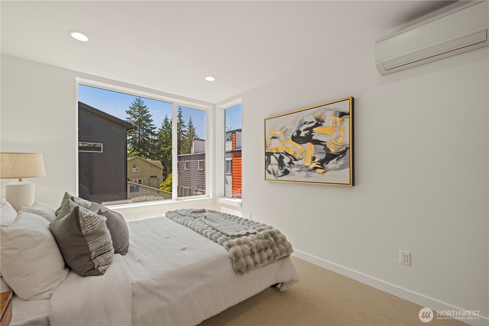 1911 A N 120th Street Property Photo 16