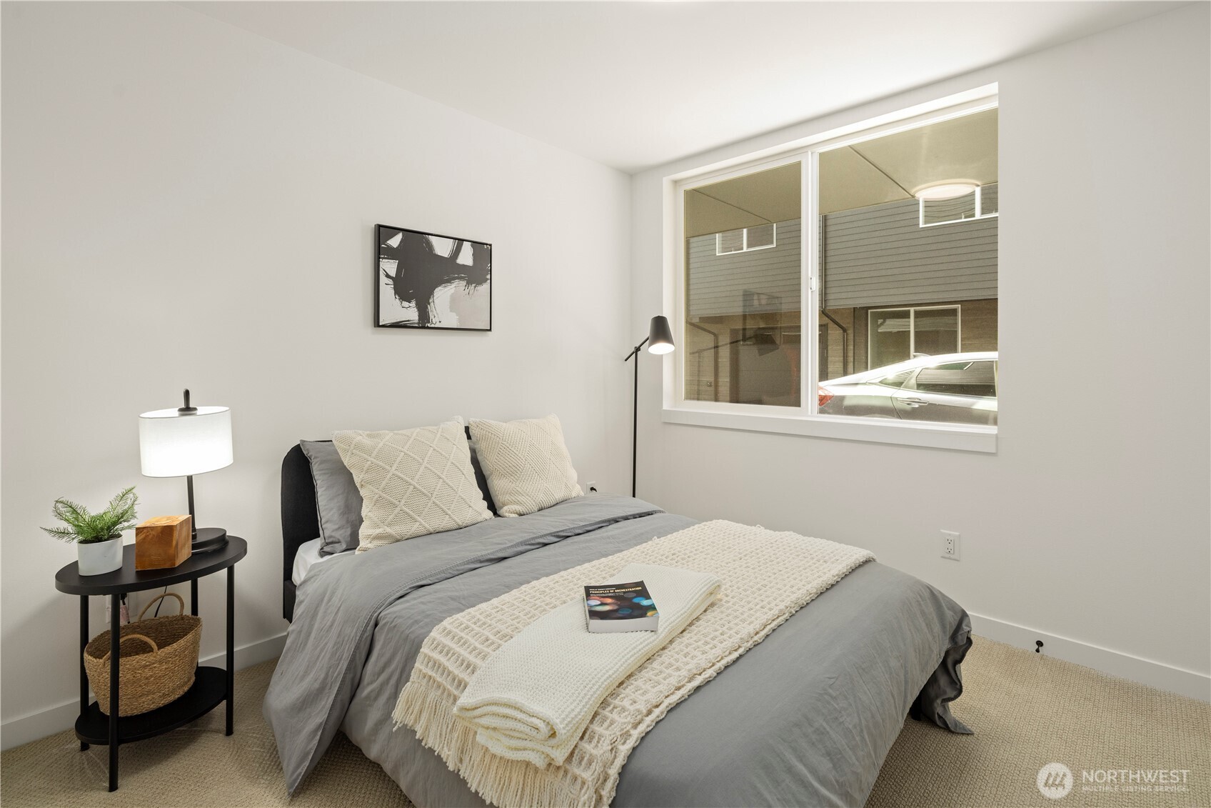 1911 A N 120th Street Property Photo 25